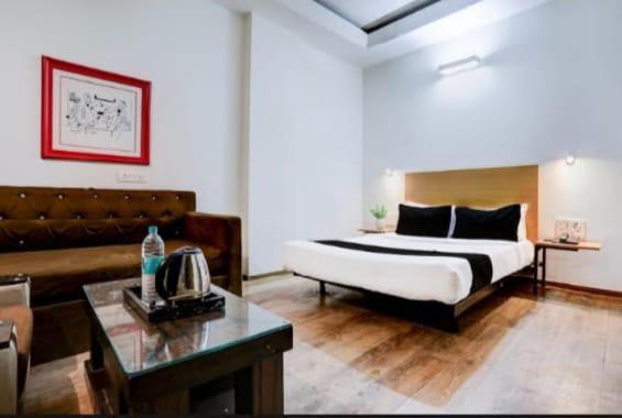 Hotel Zed- Near Delhi Airport 4*