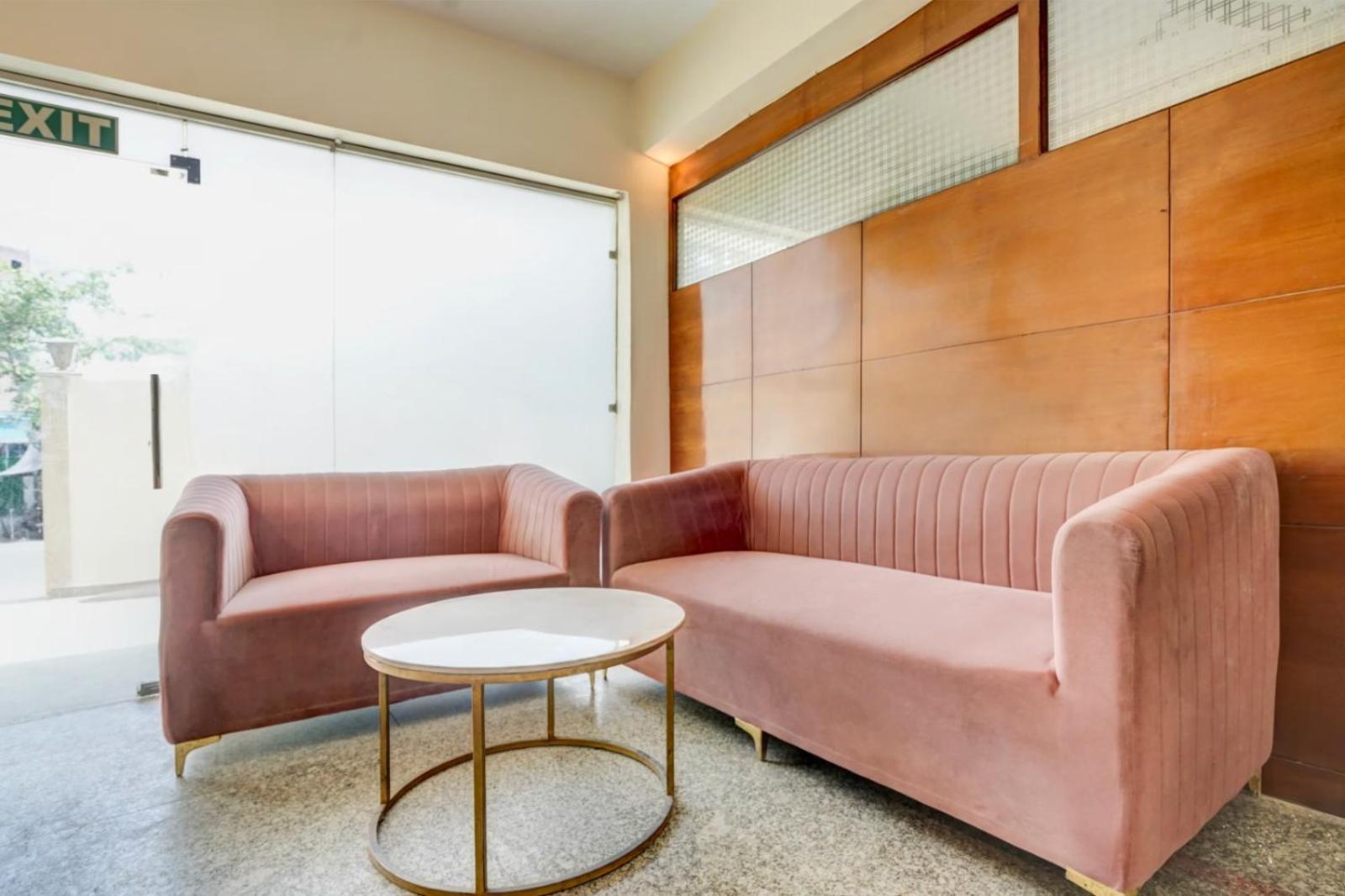 Royal Tark Plaza Near Igi Airport Delhi Hotel