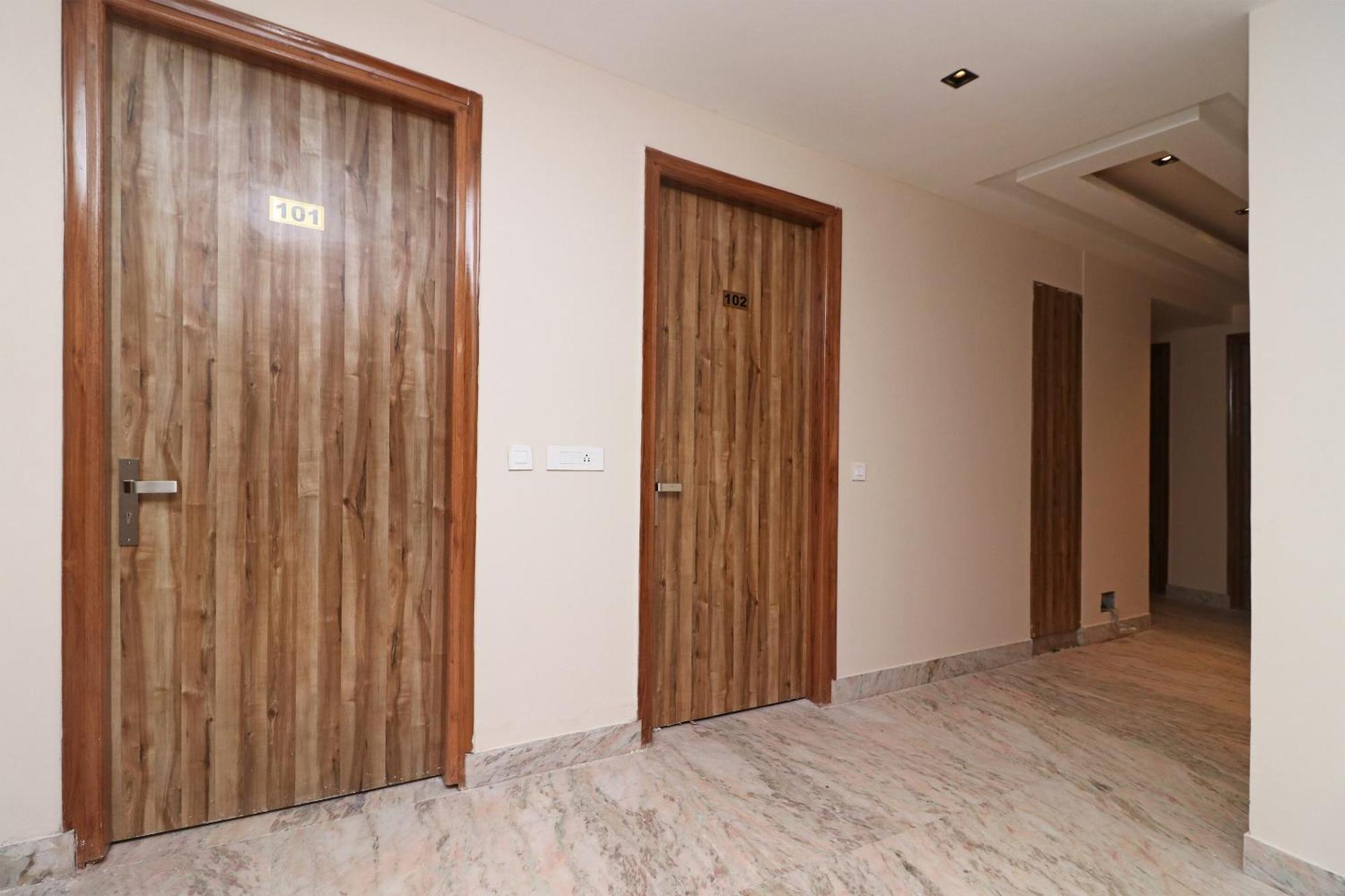 O Brent Wood 3* New Delhi