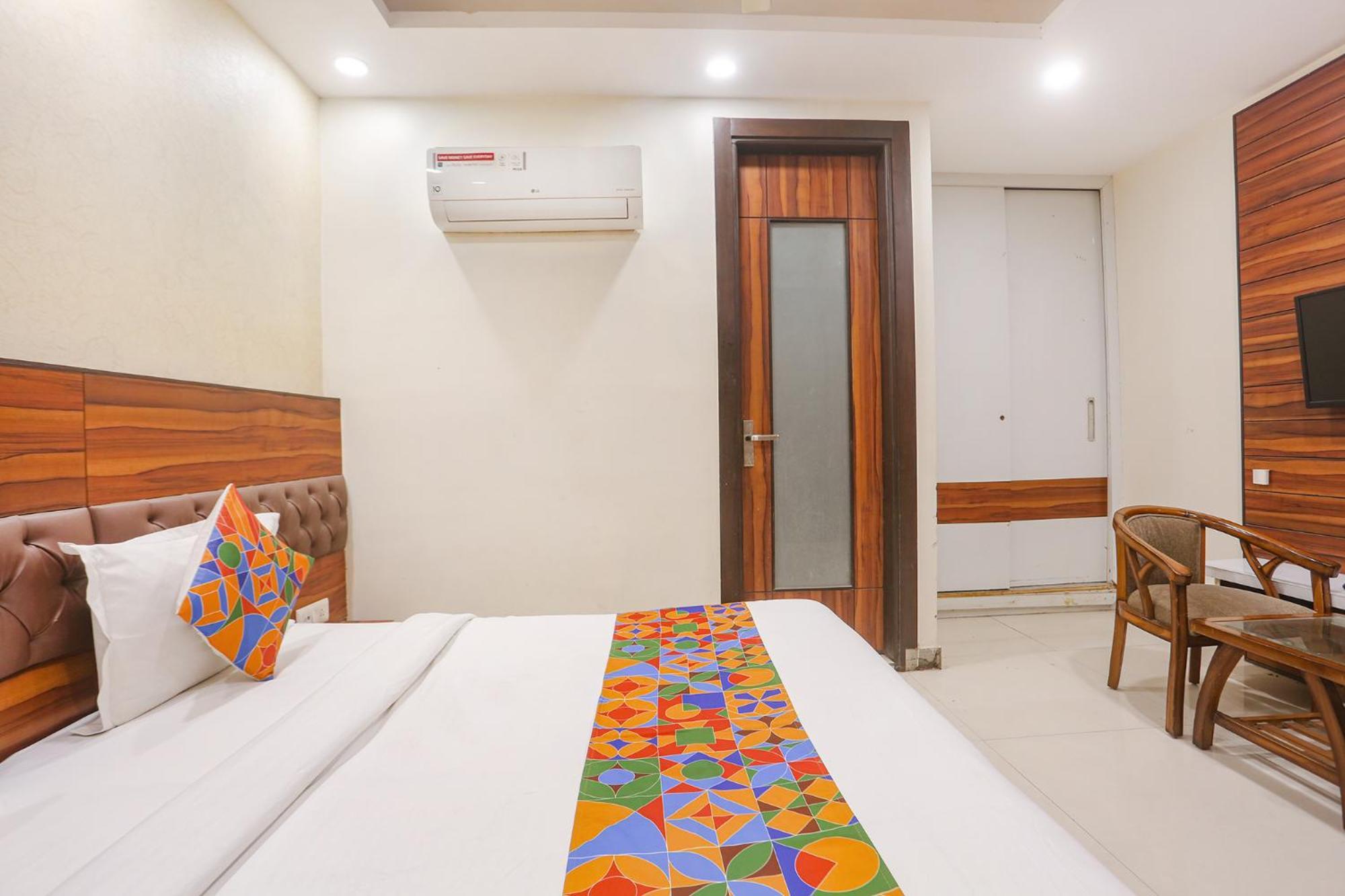 Hotel Fabhotel Gold