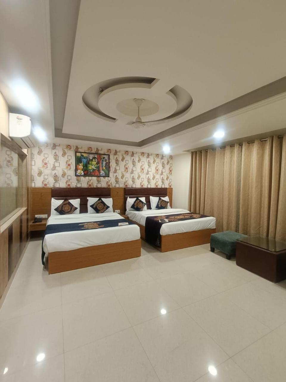 Grand By D'capitol Near Delhi Airport New Delhi