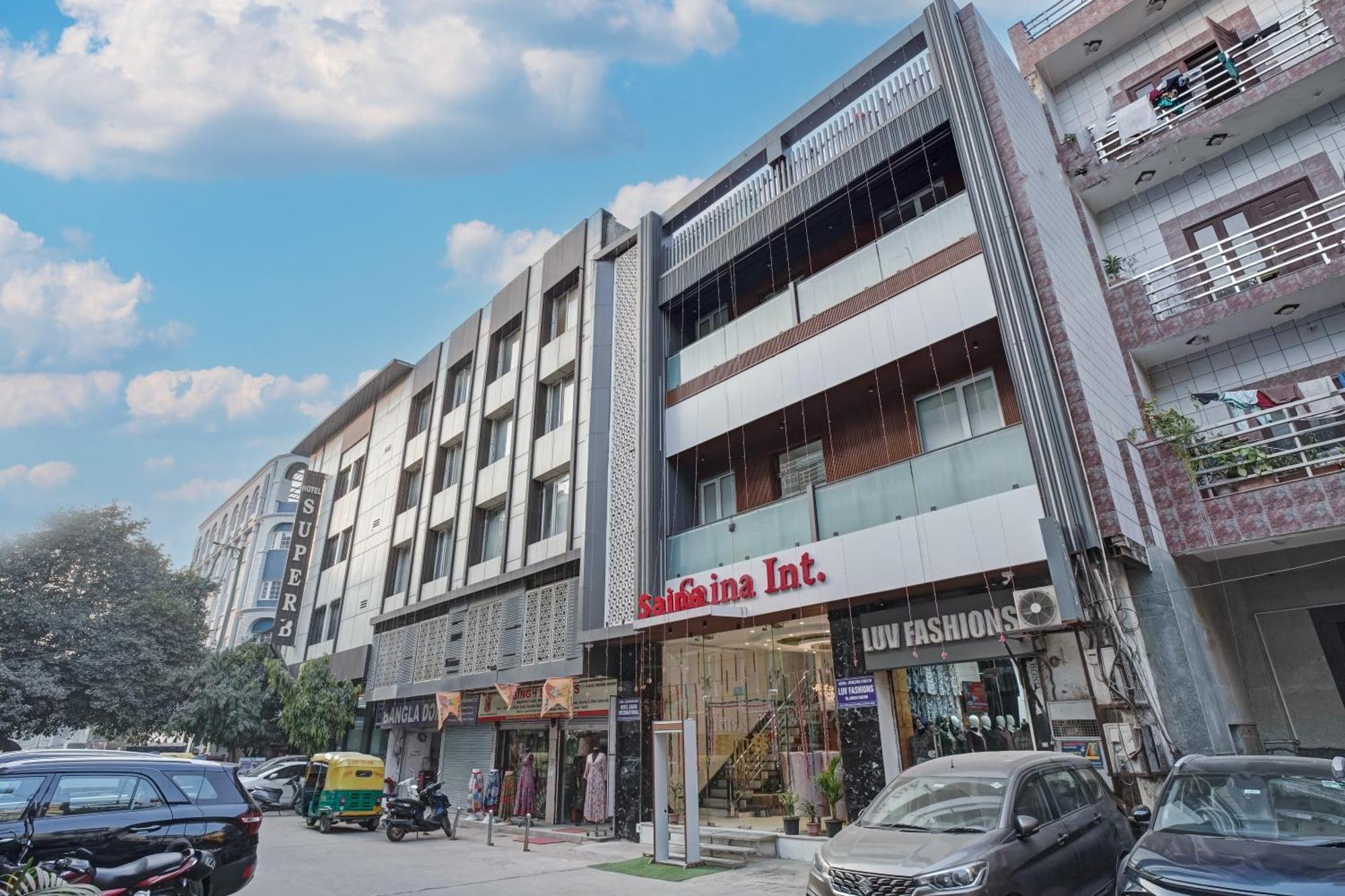 Hotel Saina International 4*