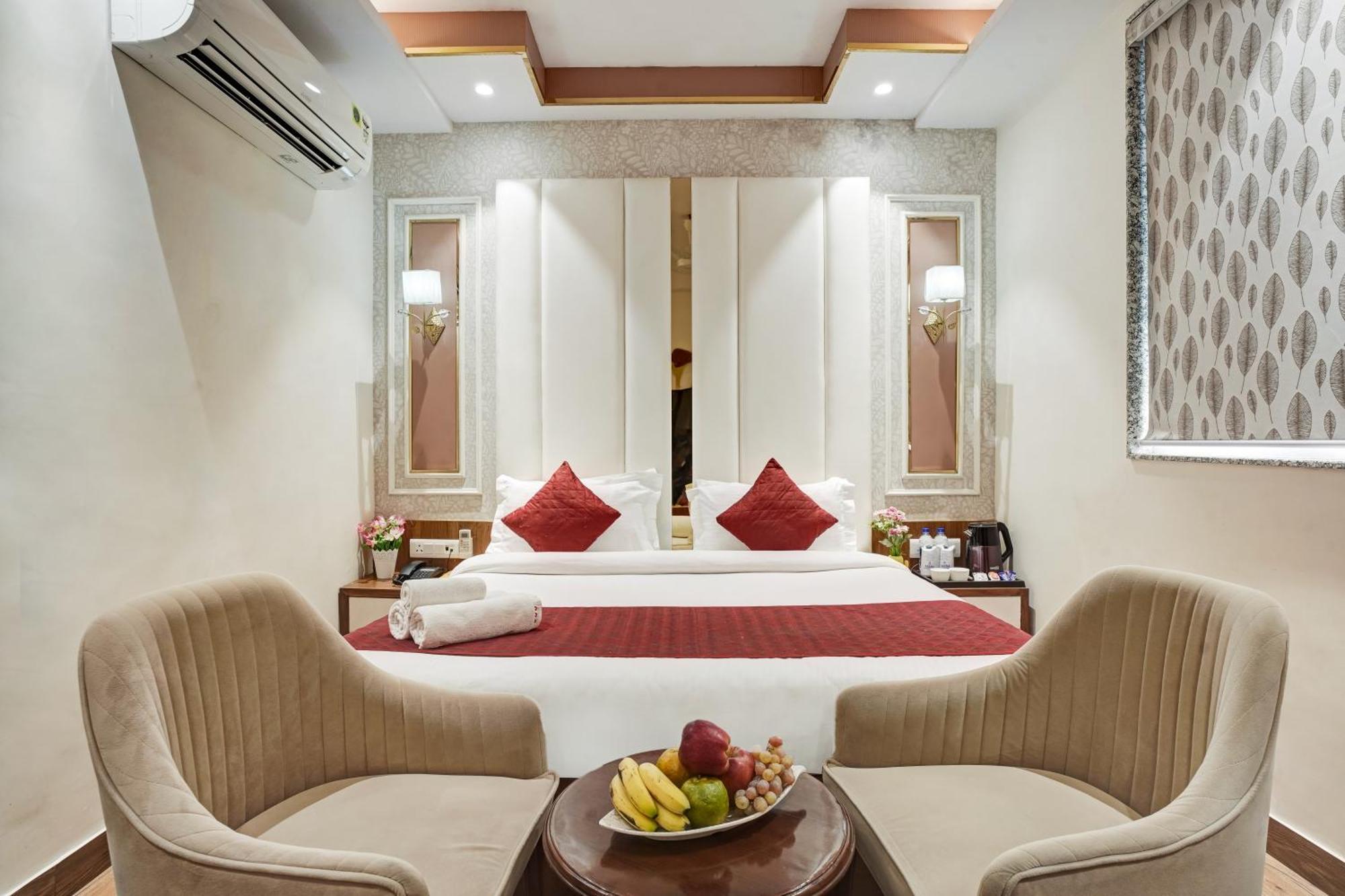 Saina International Hotel Nova Deli