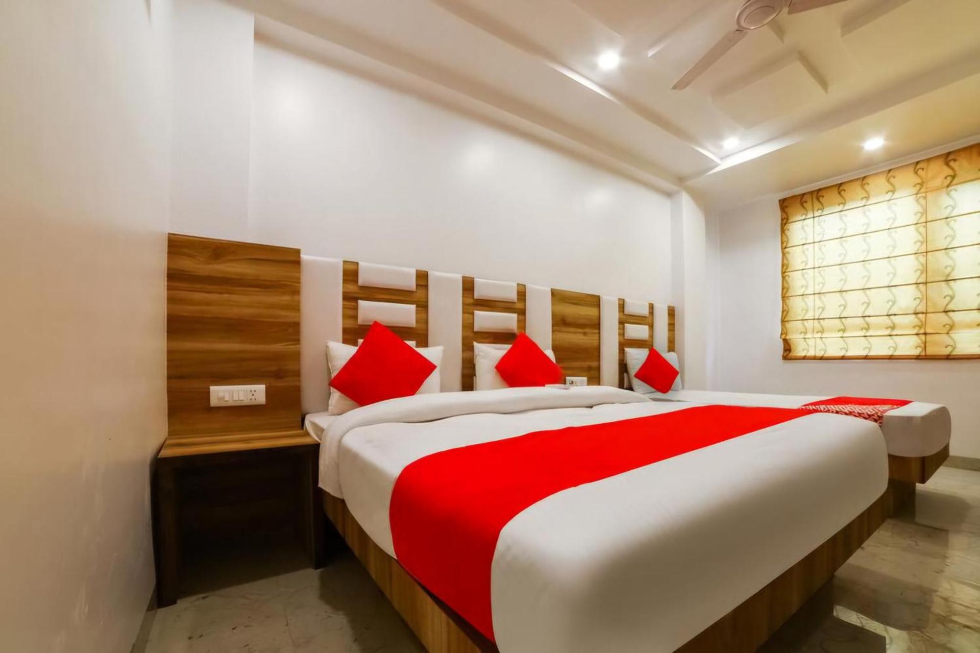 Awesome International Hotel 2*
