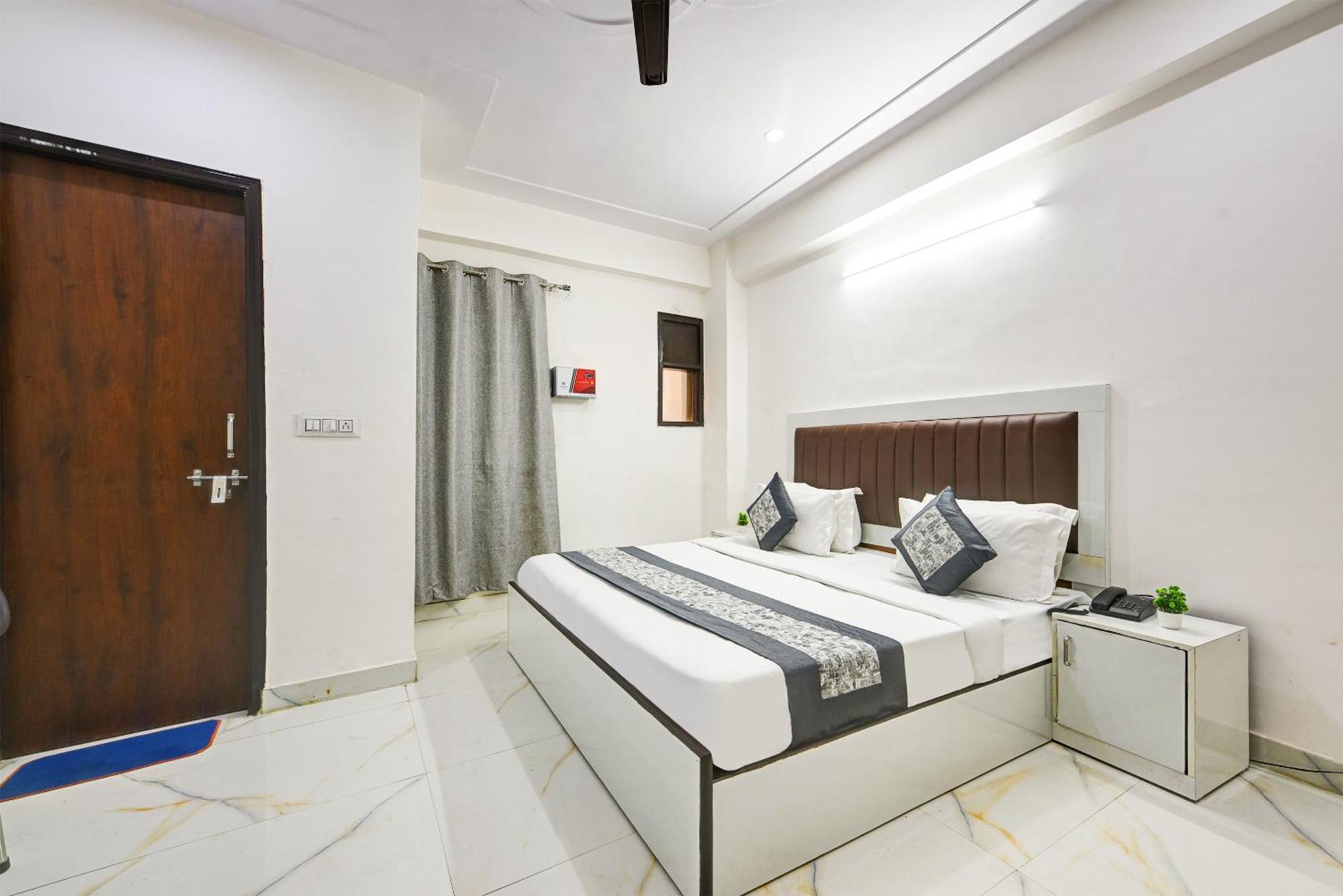 Hotel Krishna Tower