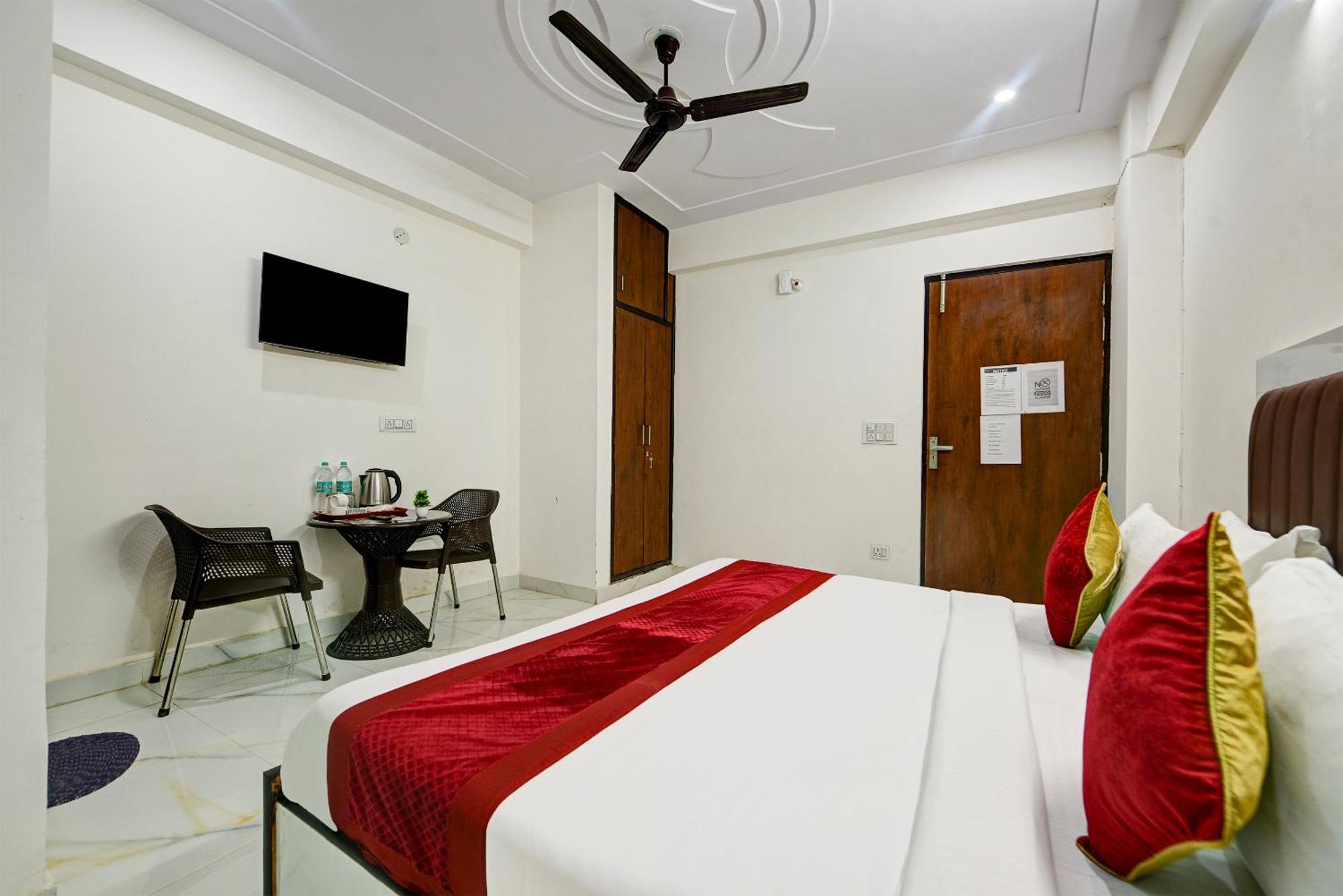 Hotel Krishna Tower
