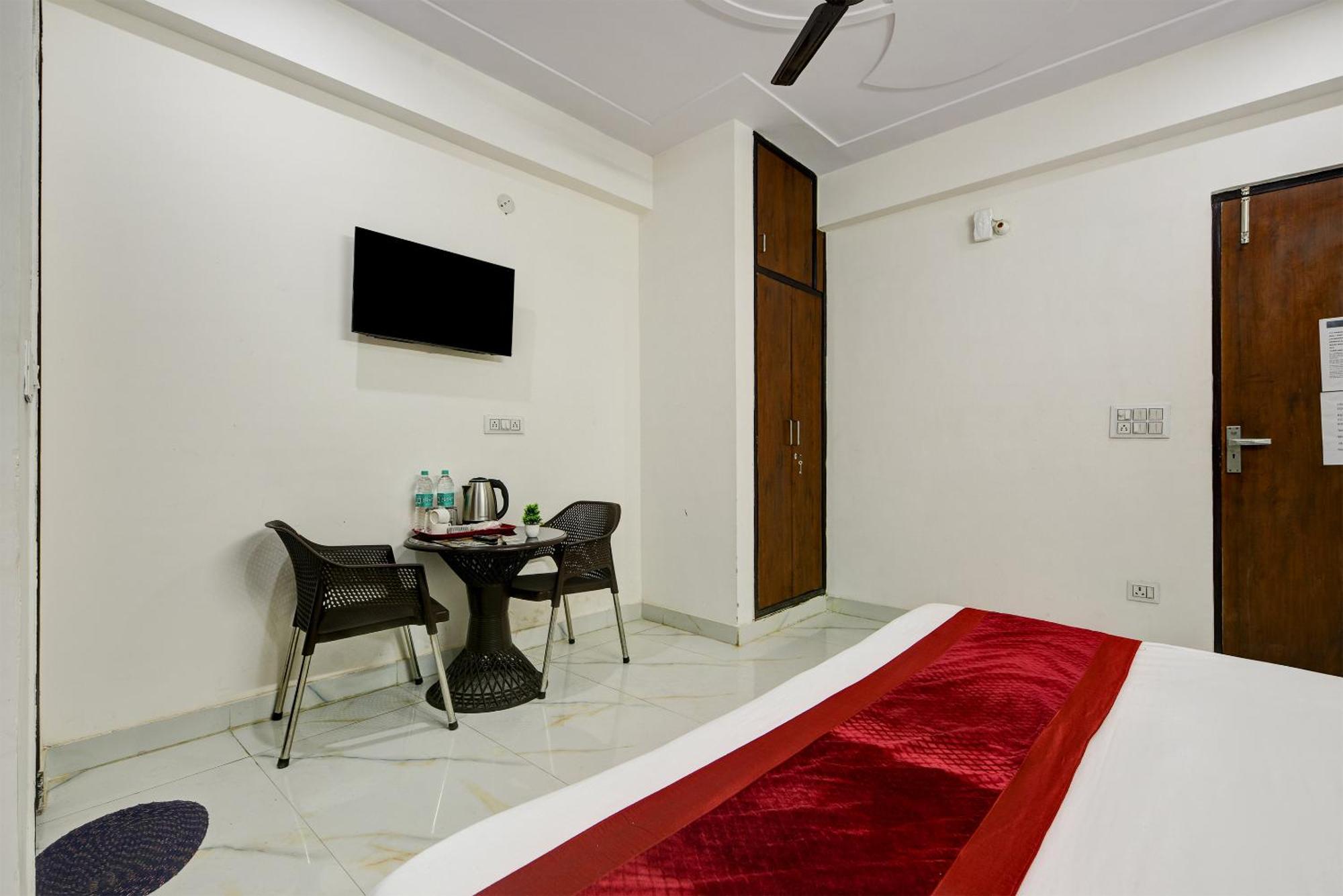 Krishna Tower 3*
