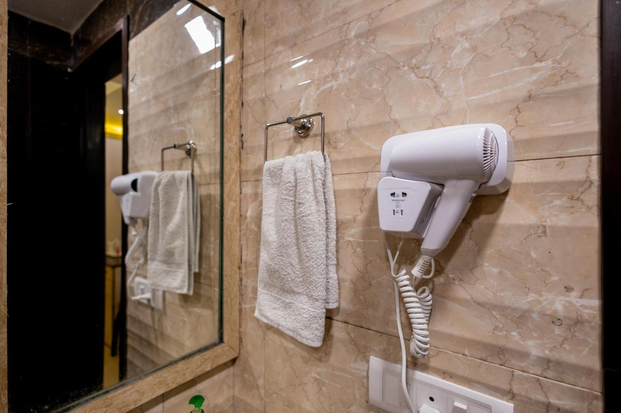 The Gold - Karol Bagh Hotel 3*