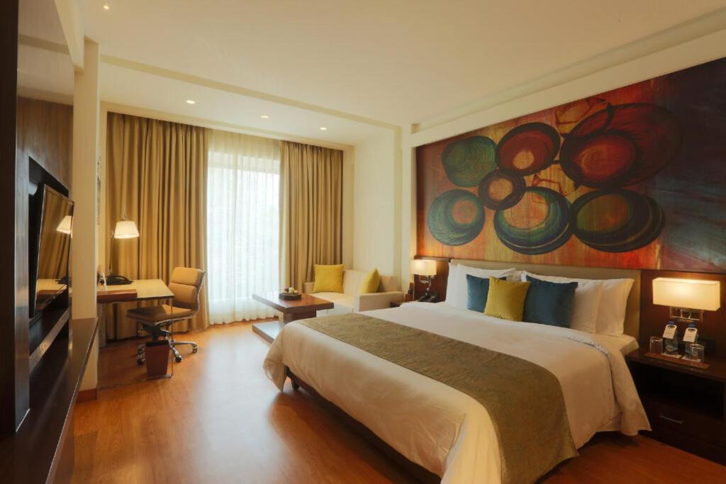 Airport Luxury Hotel