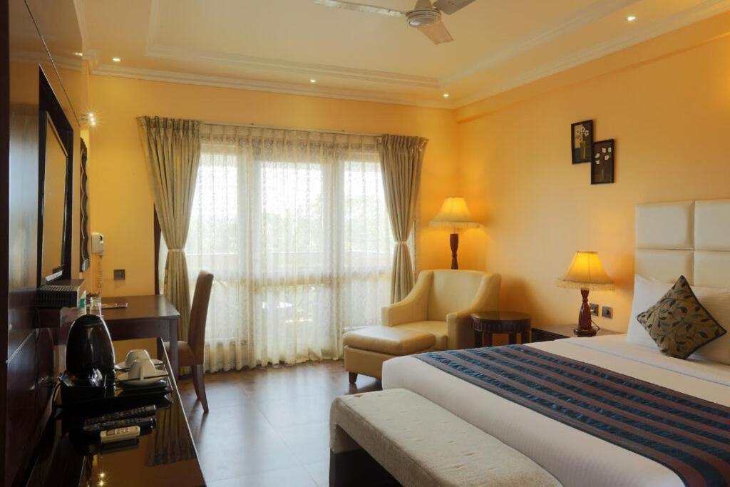 Airport Luxury Hotel