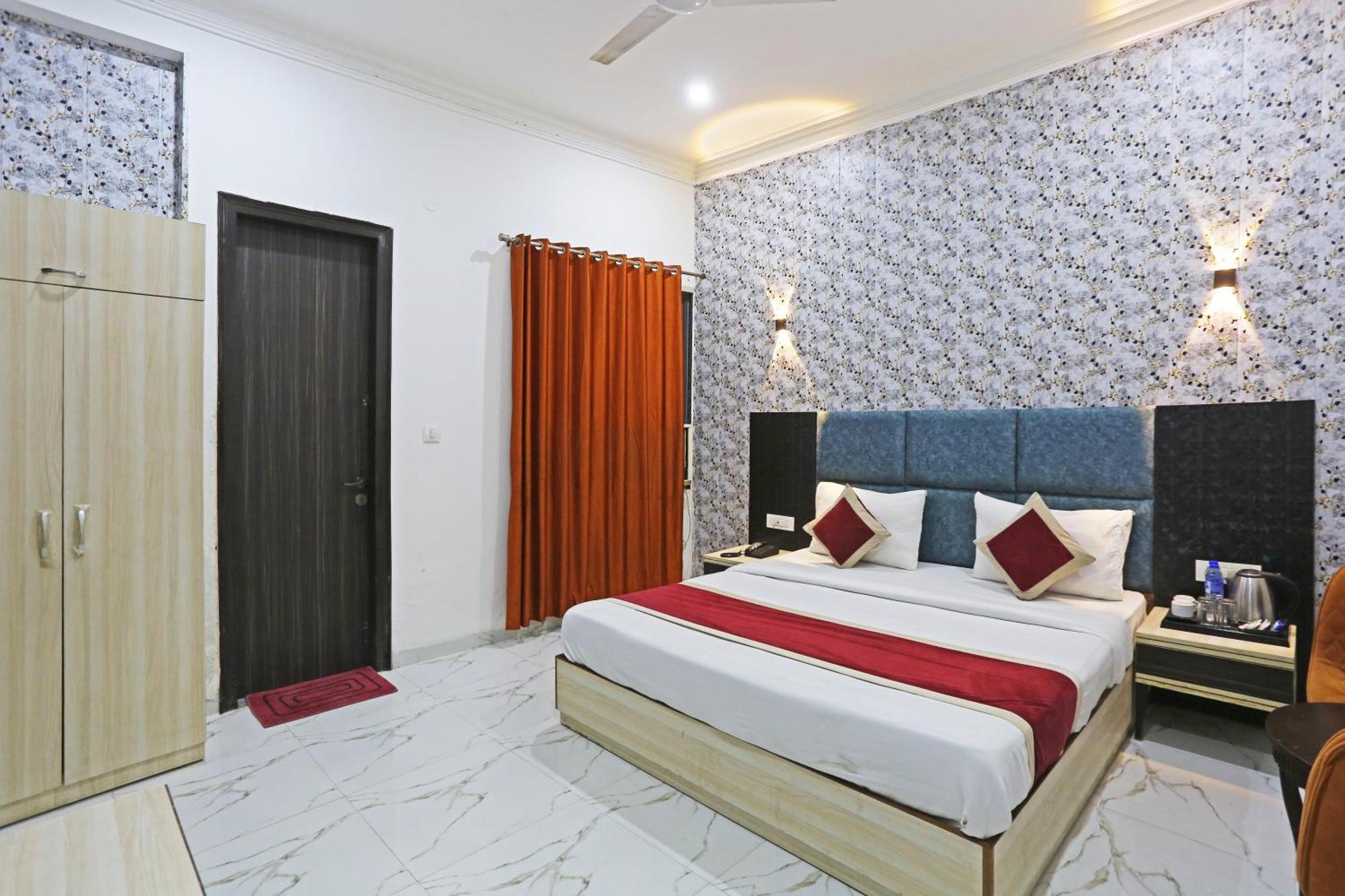Hotel Shyam International - Near Terminal 3 Delhi Airport With - Free Airport Pickup And Drop Hotel