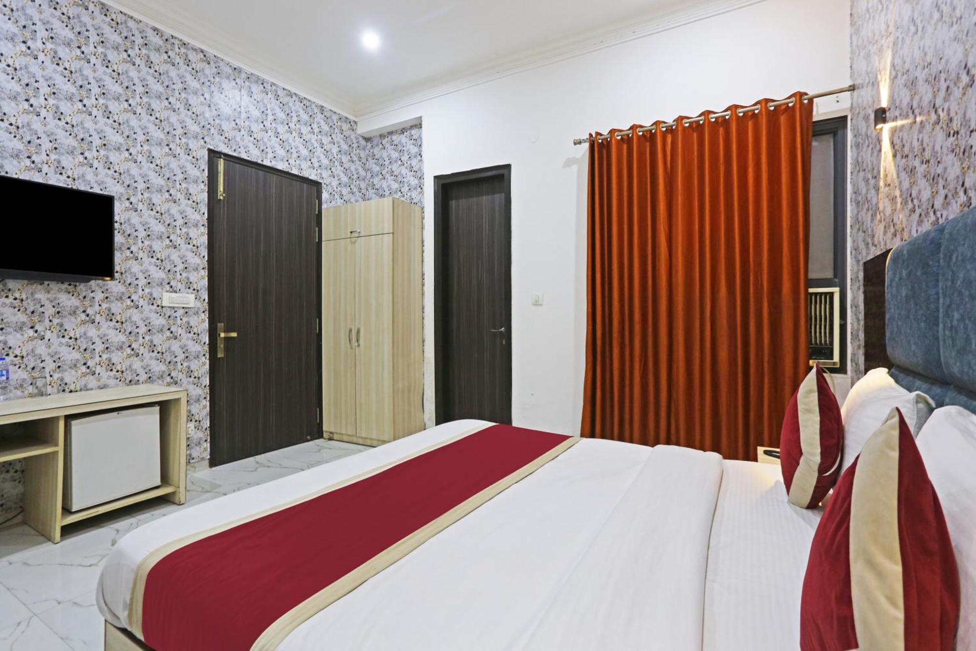 Hotel Shyam International - Near Terminal 3 Delhi Airport With - Free Airport Pickup And Drop Hotel
