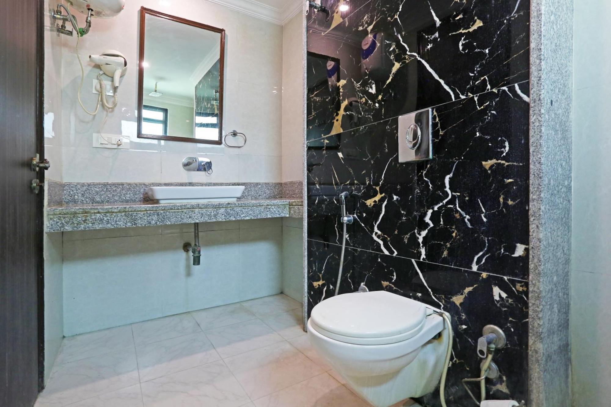 Hotel Shyam International - Near Terminal 3 Delhi Airport With - Free Airport Pickup And Drop Hotel New Delhi
