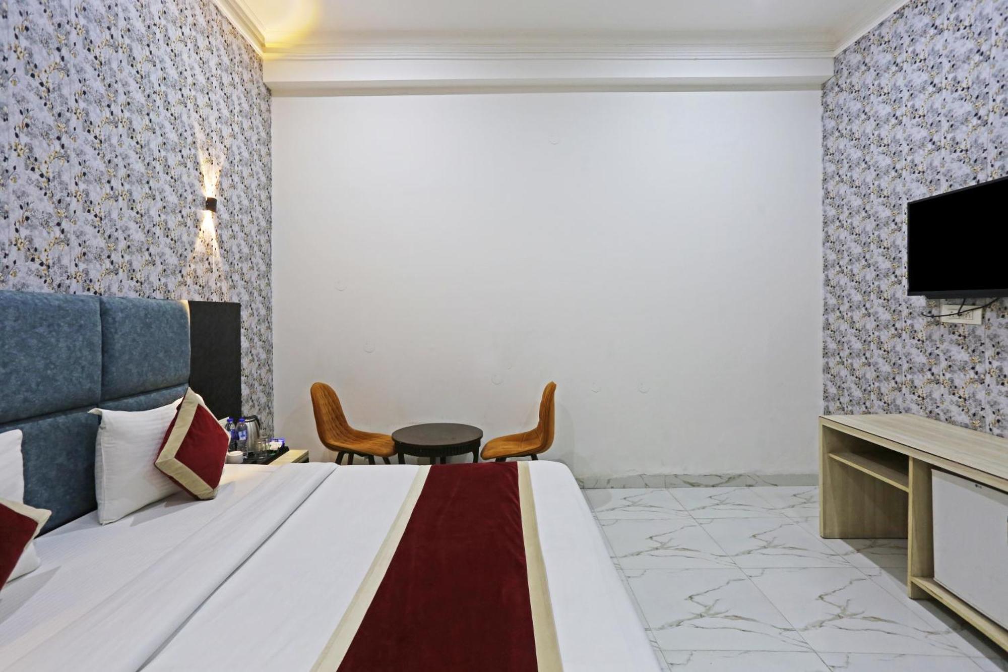 Hotel Shyam International - Near Terminal 3 Delhi Airport With - Free Airport Pickup And Drop Hotel