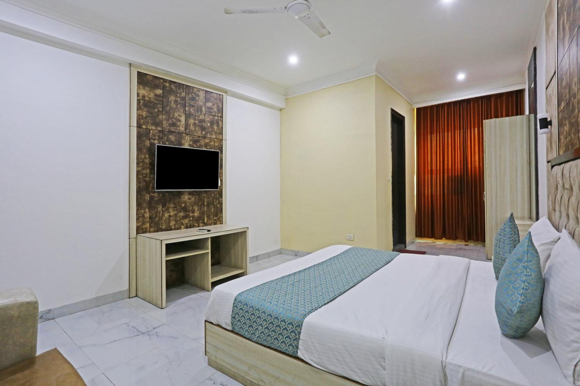 Hotel Shyam International - Near Terminal 3 Delhi Airport With - Free Airport Pickup And Drop