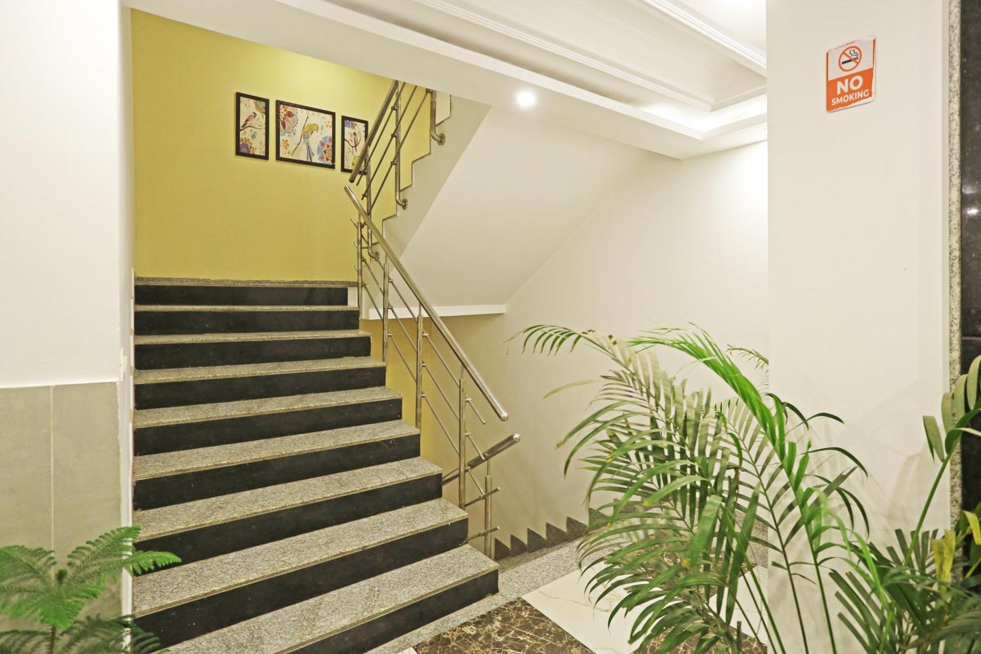 Hotel Hotel Shyam International - Near Terminal 3 Delhi Airport With - Free Airport Pickup And Drop