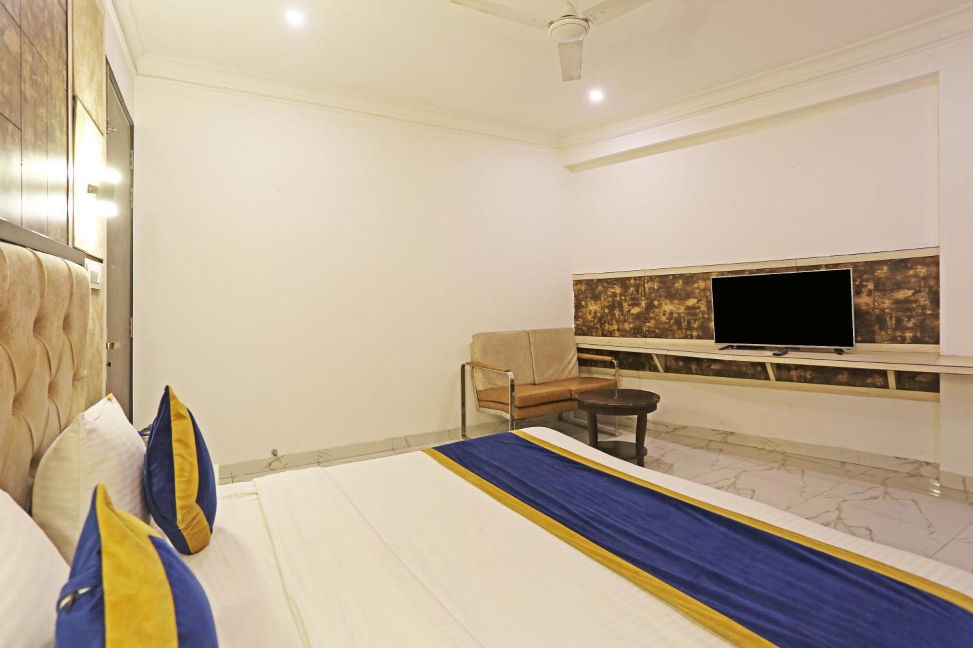 Hotel Shyam International - Near Terminal 3 Delhi Airport With - Free Airport Pickup And Drop Hotel 3*