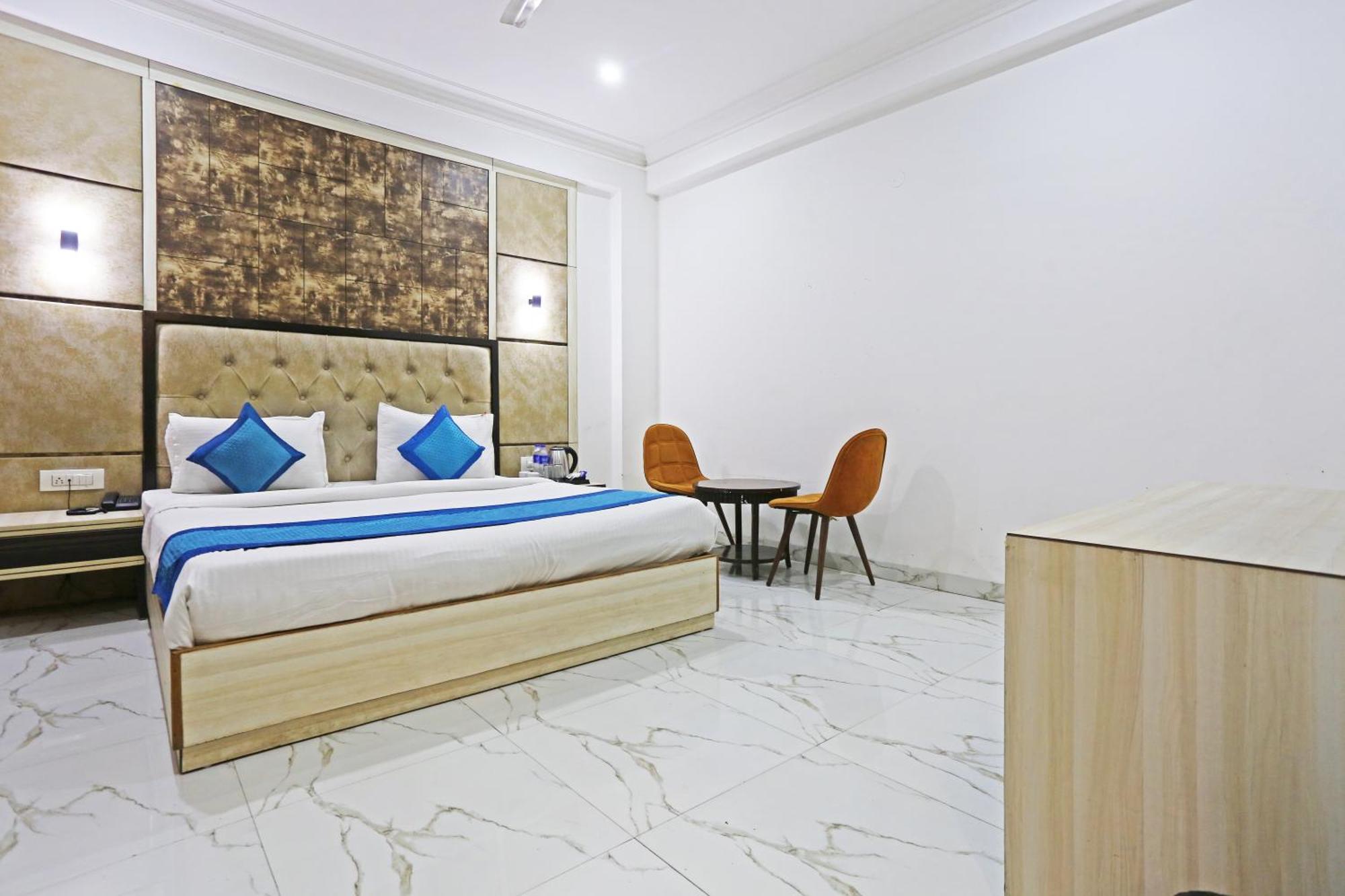 Hotel Shyam International - Near Terminal 3 Delhi Airport With - Free Airport Pickup And Drop 3* New Delhi
