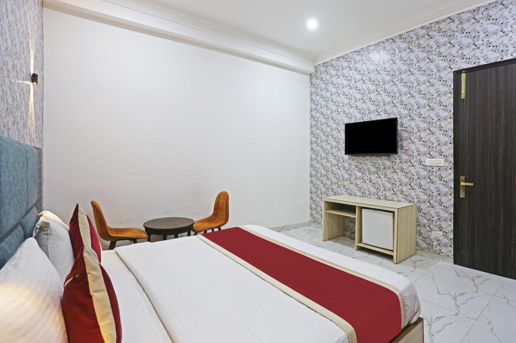 Hotel Shyam International - Near Terminal 3 Delhi Airport With - Free Airport Pickup And Drop Hotel