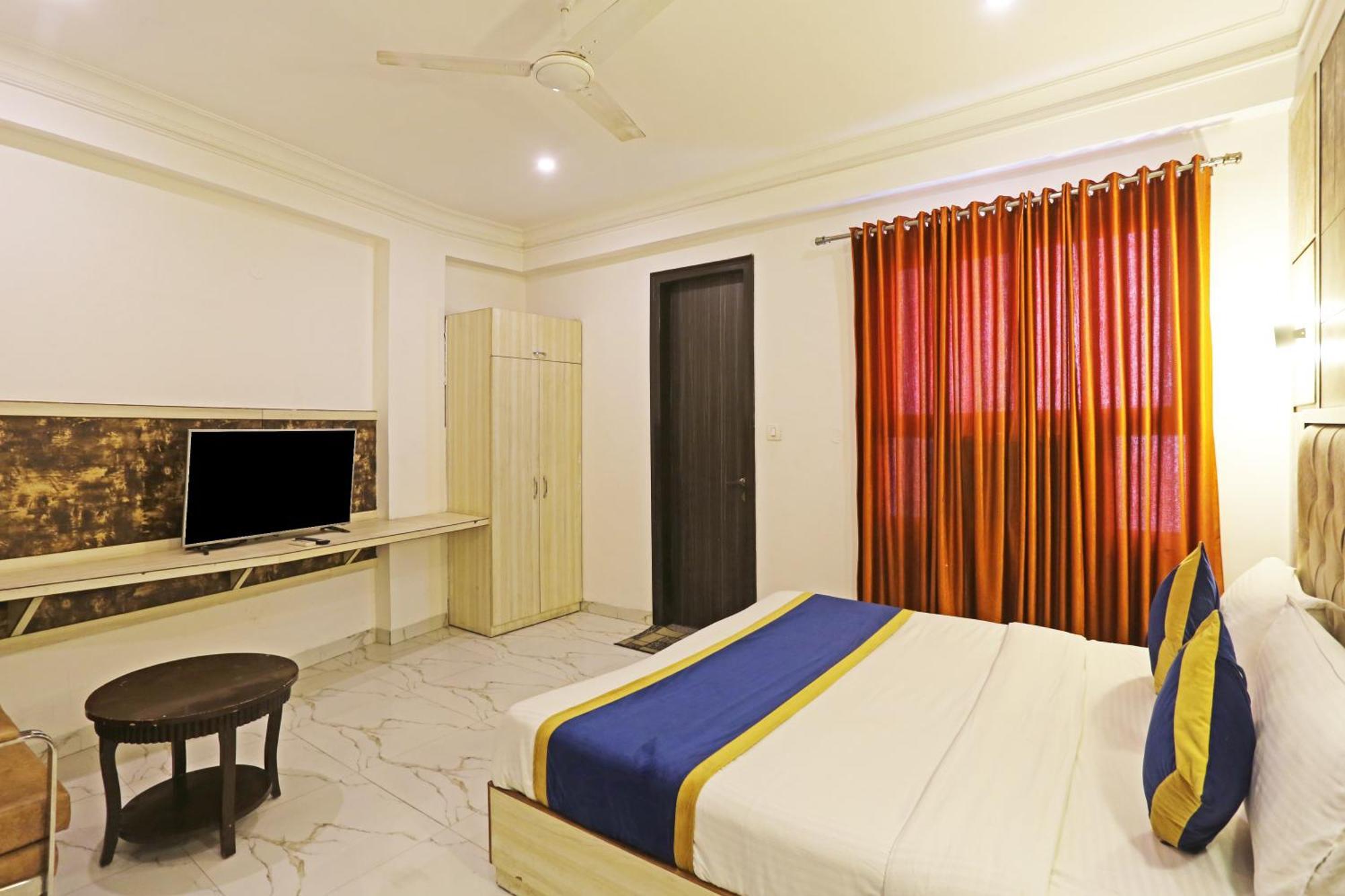 Hotel Hotel Shyam International - Near Terminal 3 Delhi Airport With - Free Airport Pickup And Drop 3*