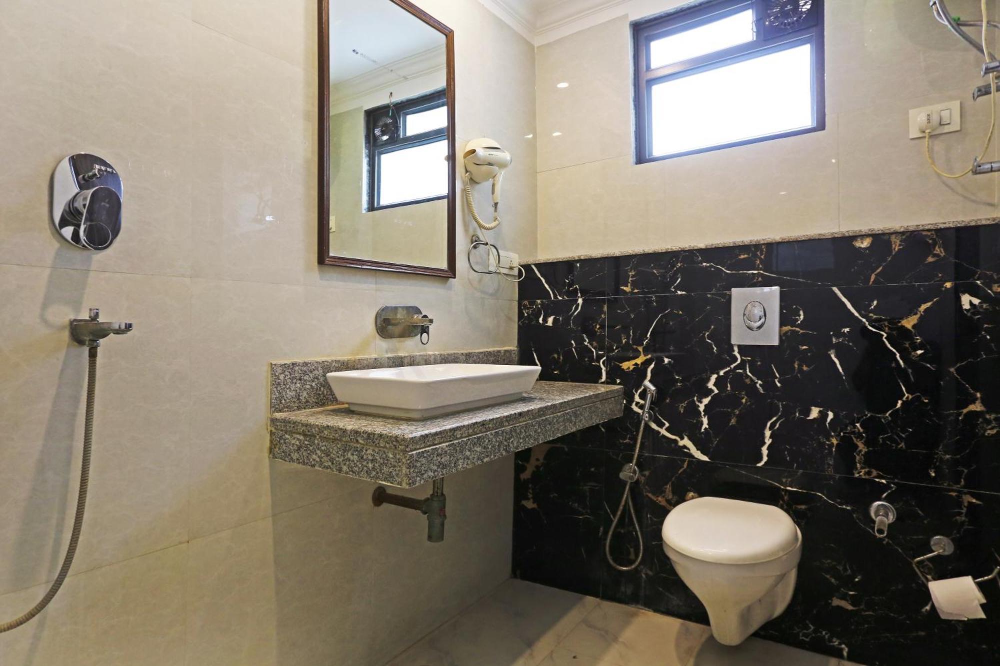Hotel Hotel Shyam International - Near Terminal 3 Delhi Airport With - Free Airport Pickup And Drop New Delhi