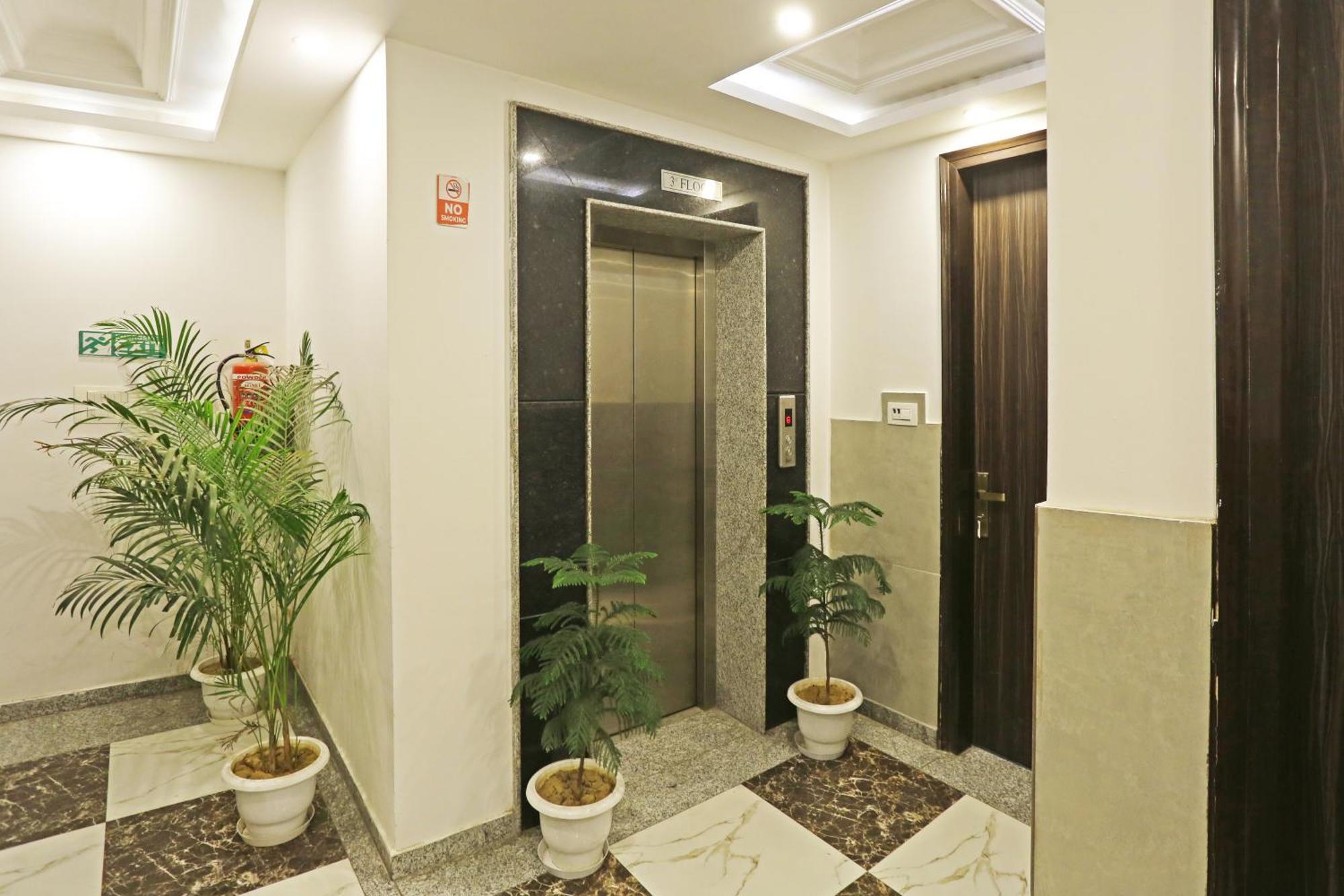 Hotel Hotel Shyam International - Near Terminal 3 Delhi Airport With - Free Airport Pickup And Drop New Delhi