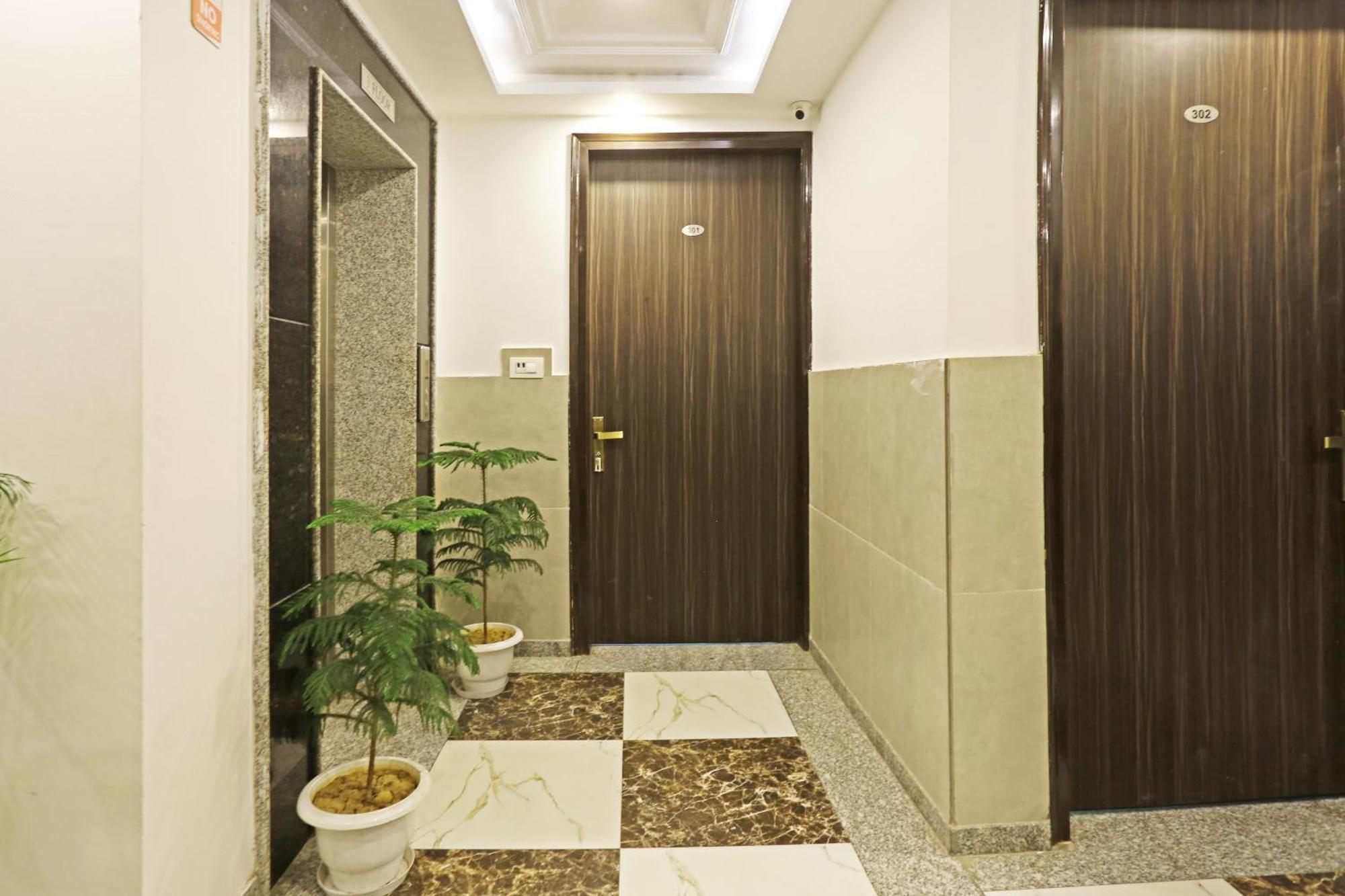 Hotel Shyam International - Near Terminal 3 Delhi Airport With - Free Airport Pickup And Drop New Delhi