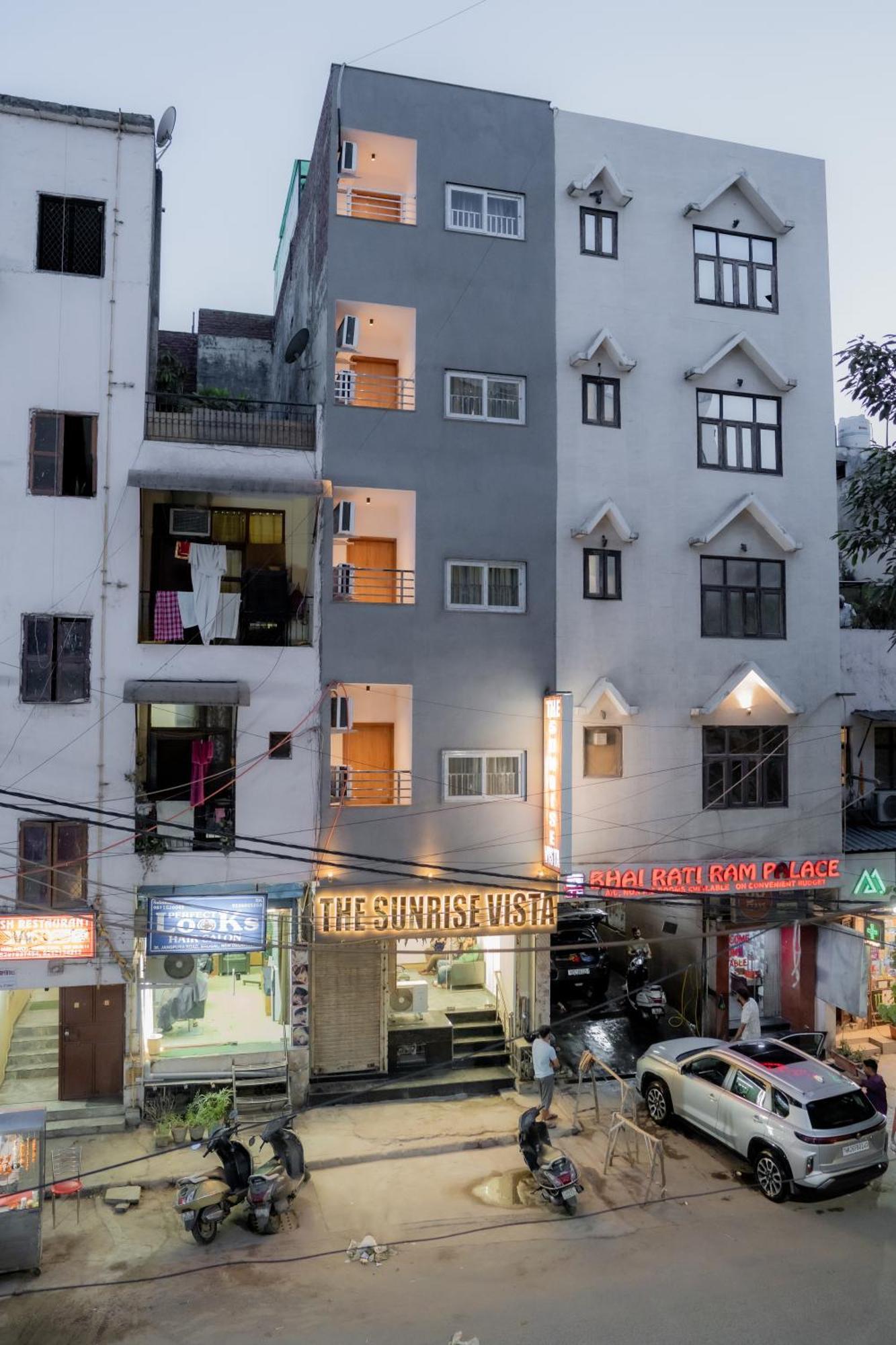 Hotel The Sunrise Vista Nizamuddin 3*