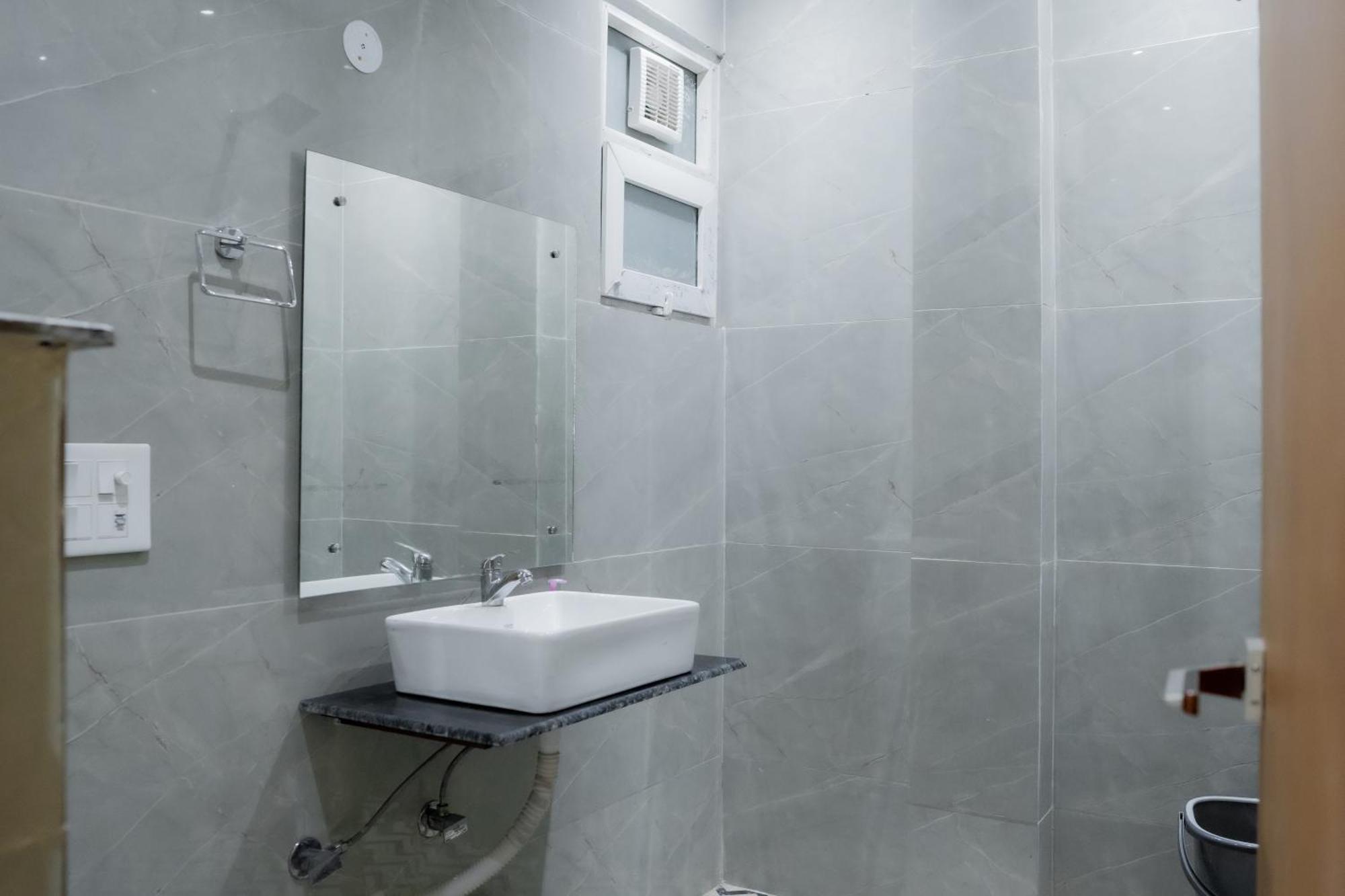 Hotel The Sunrise Vista Nizamuddin