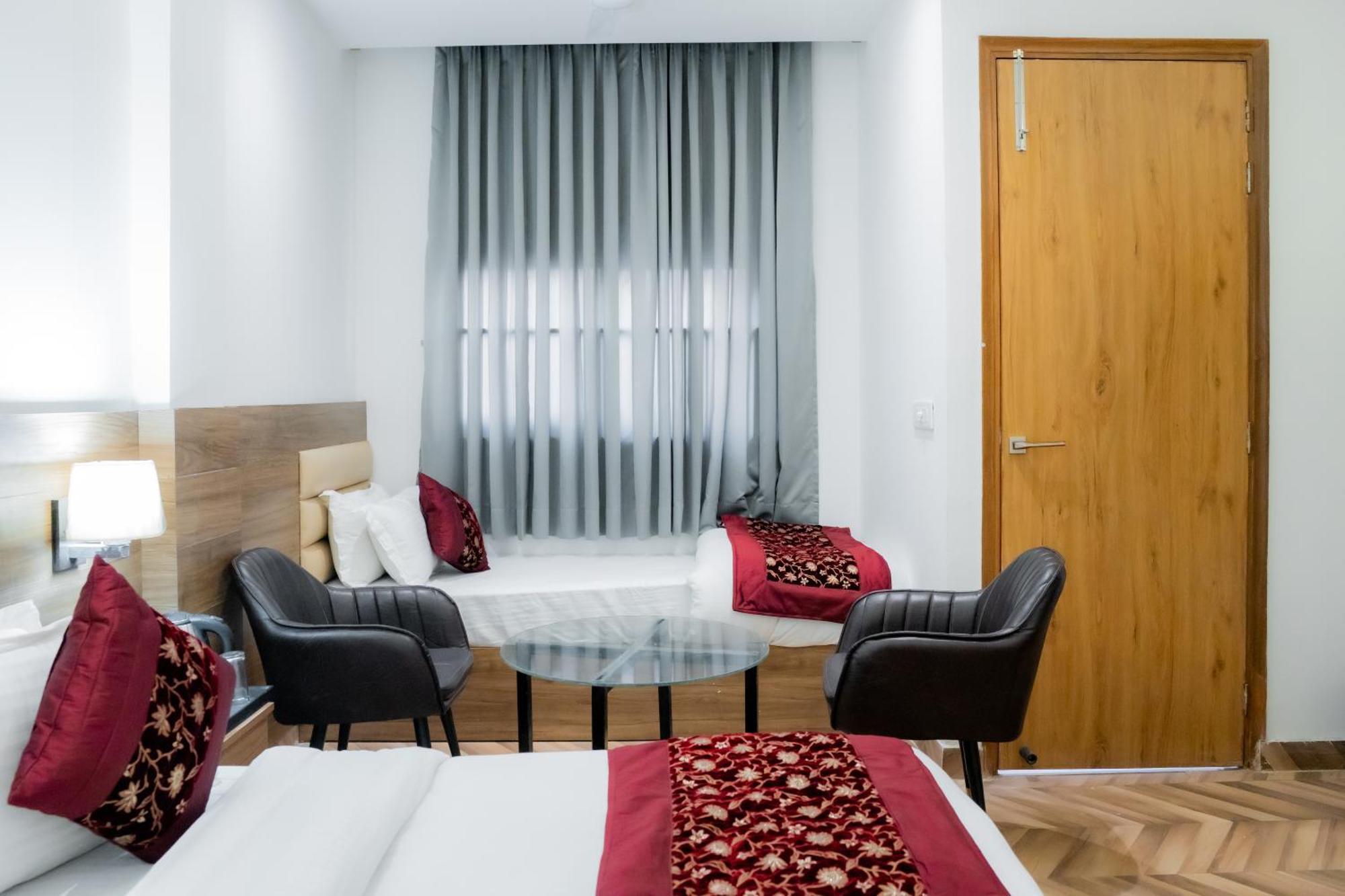 The Sunrise Vista Nizamuddin Hotel 3*