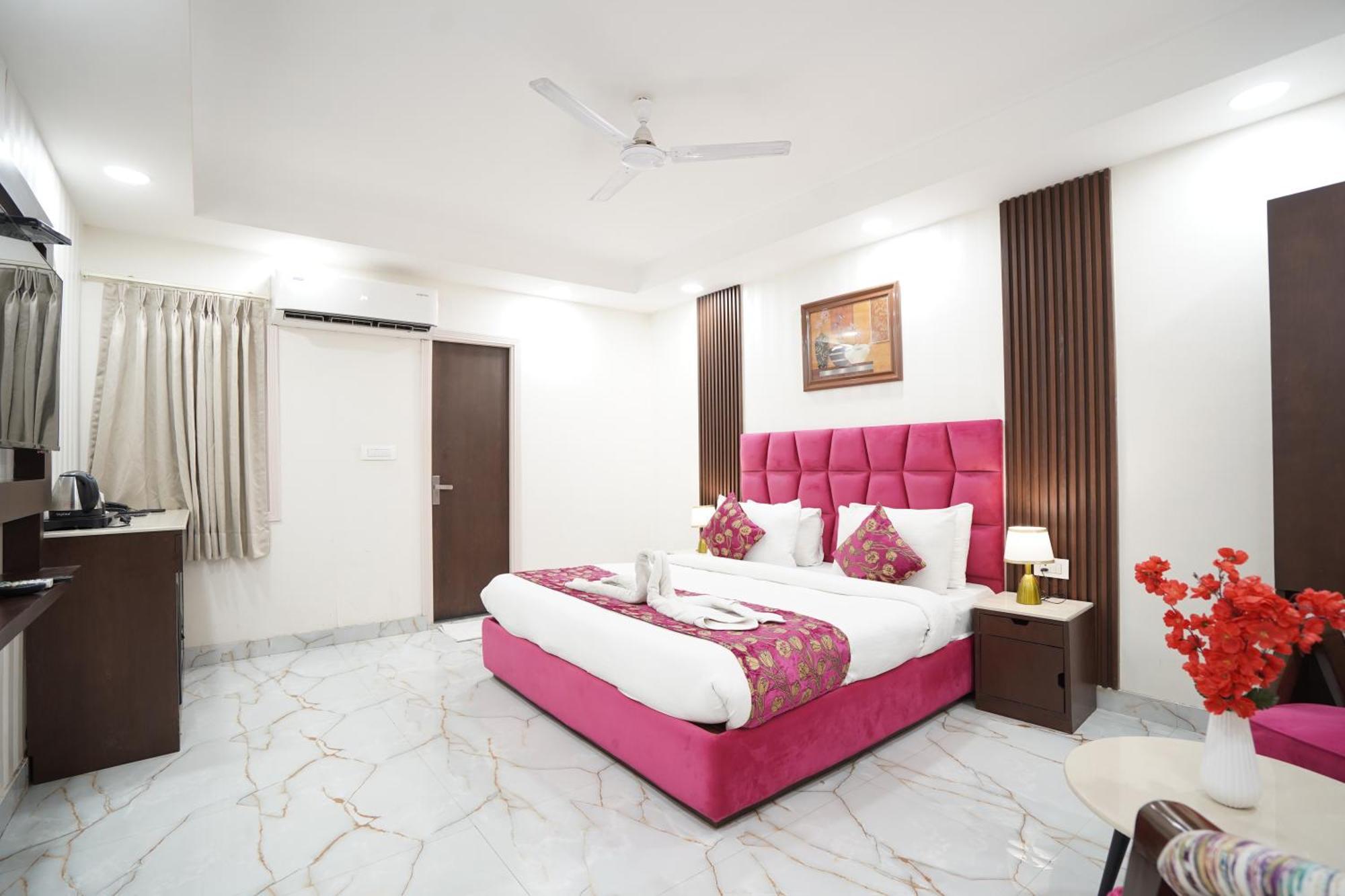 Jageer Palace Mayapuri 3*
