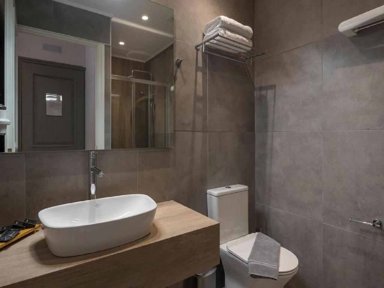 Dia Premier Delhi Airport By Gross Group Hotel *