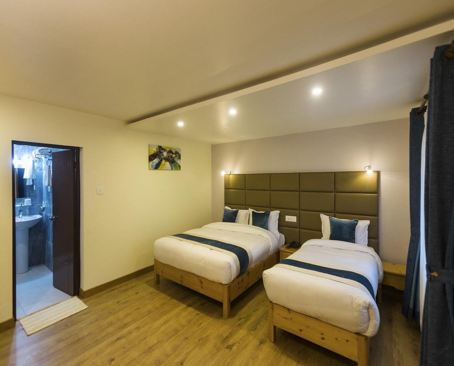 Hotel Dia Premier Delhi Airport By Gross Group New Delhi