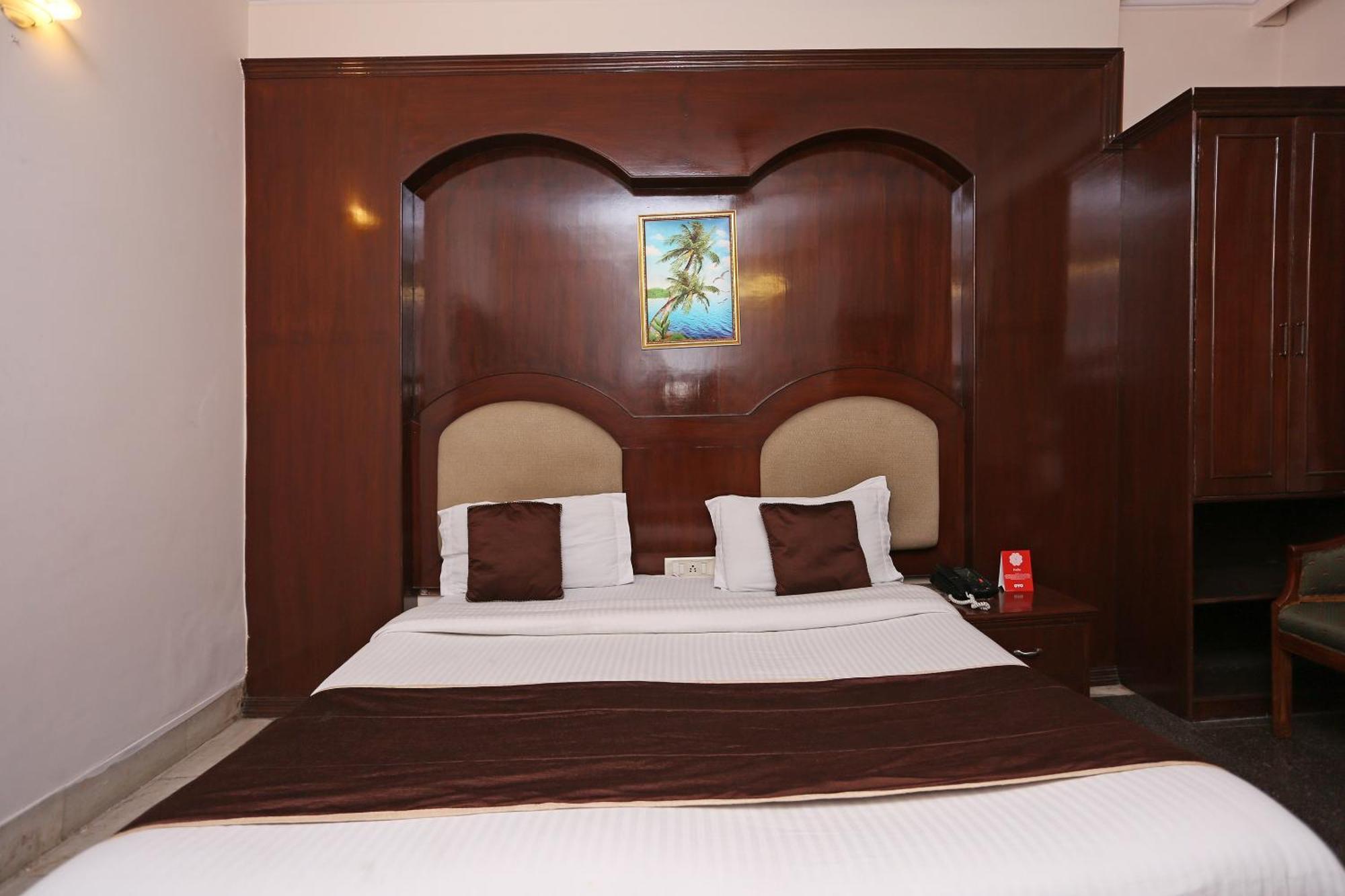 Hotel O Gold Palace 4*