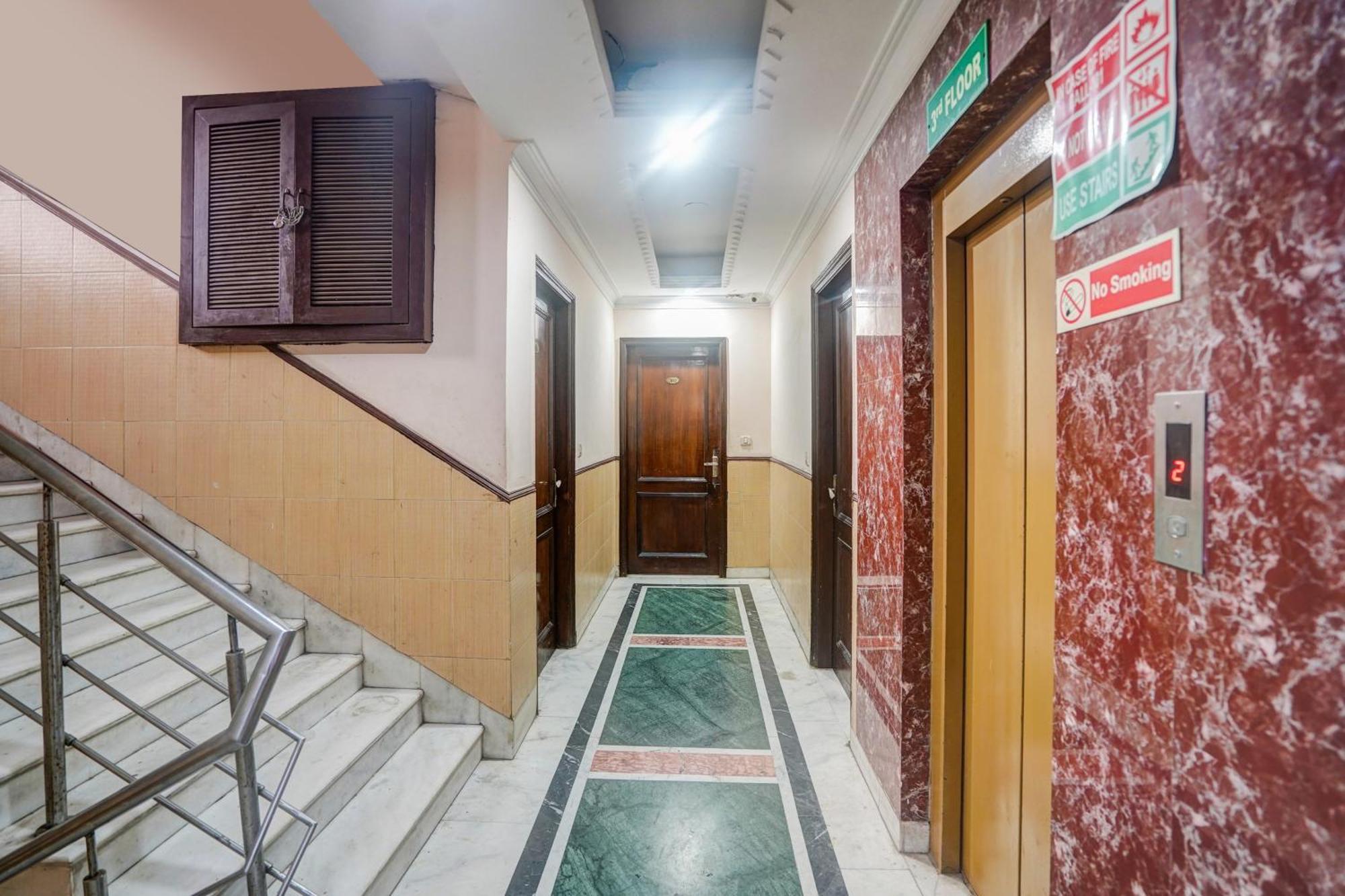 O De Gold Karol Bagh Hotel 3*