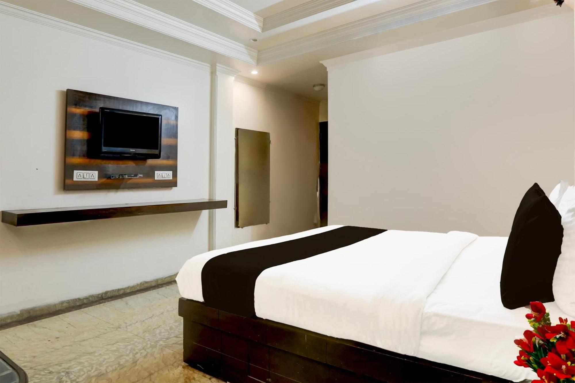 O The Grace Delhi 4* New Delhi