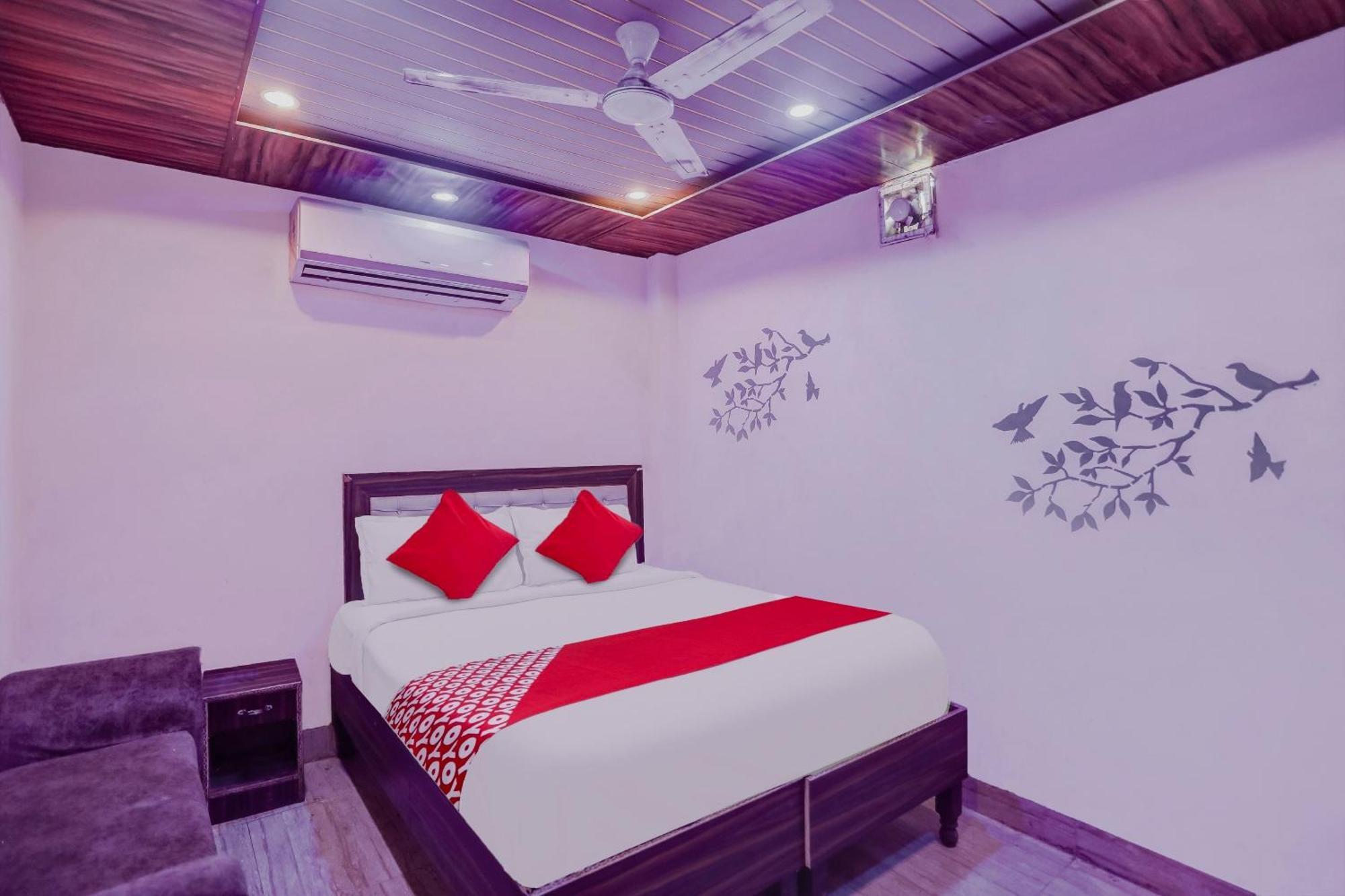 O Flgship International Paradis Near Fg Moters Usmaanpur 3rd Pusta Hotel New Delhi