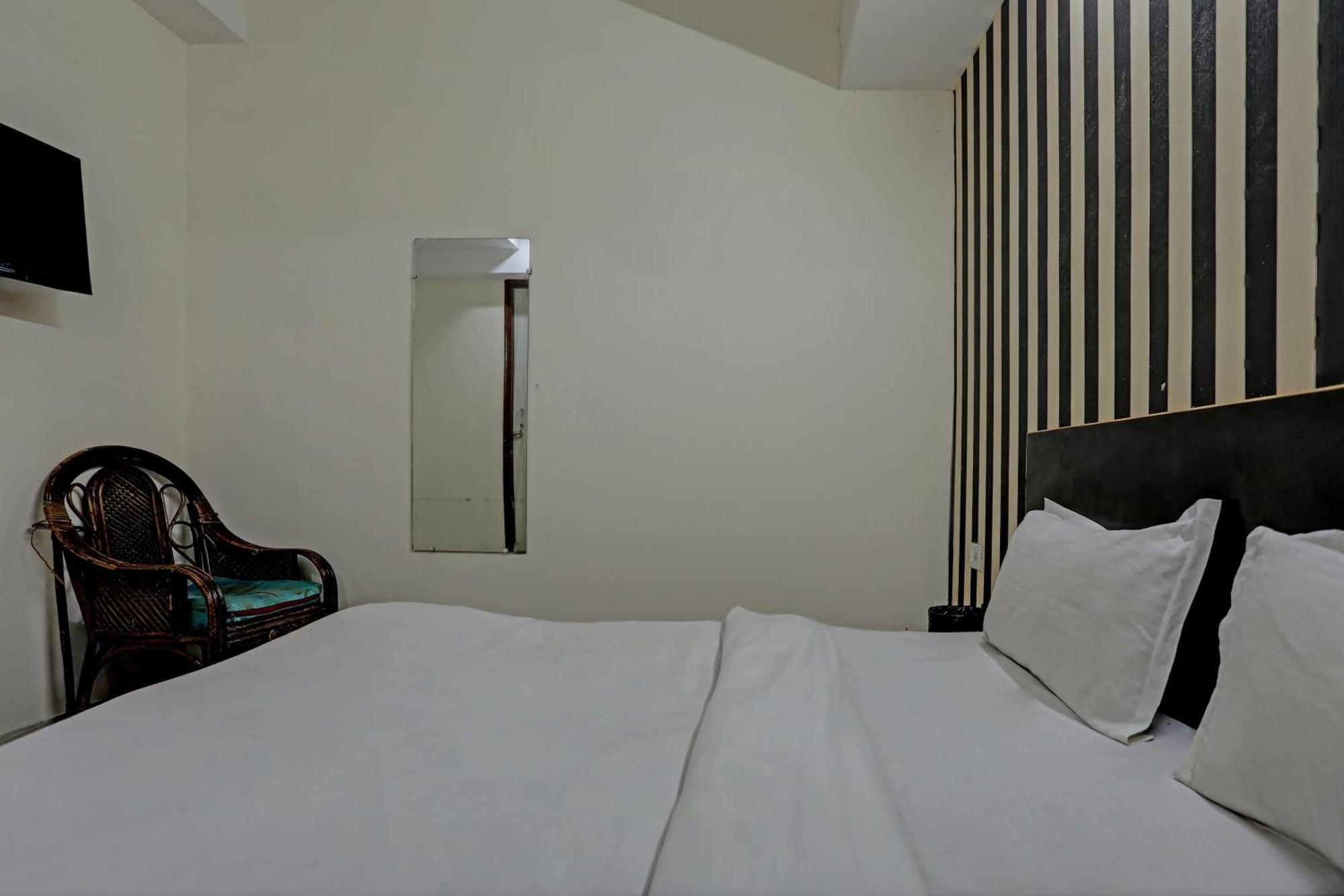 Hotel O Kanak Palace