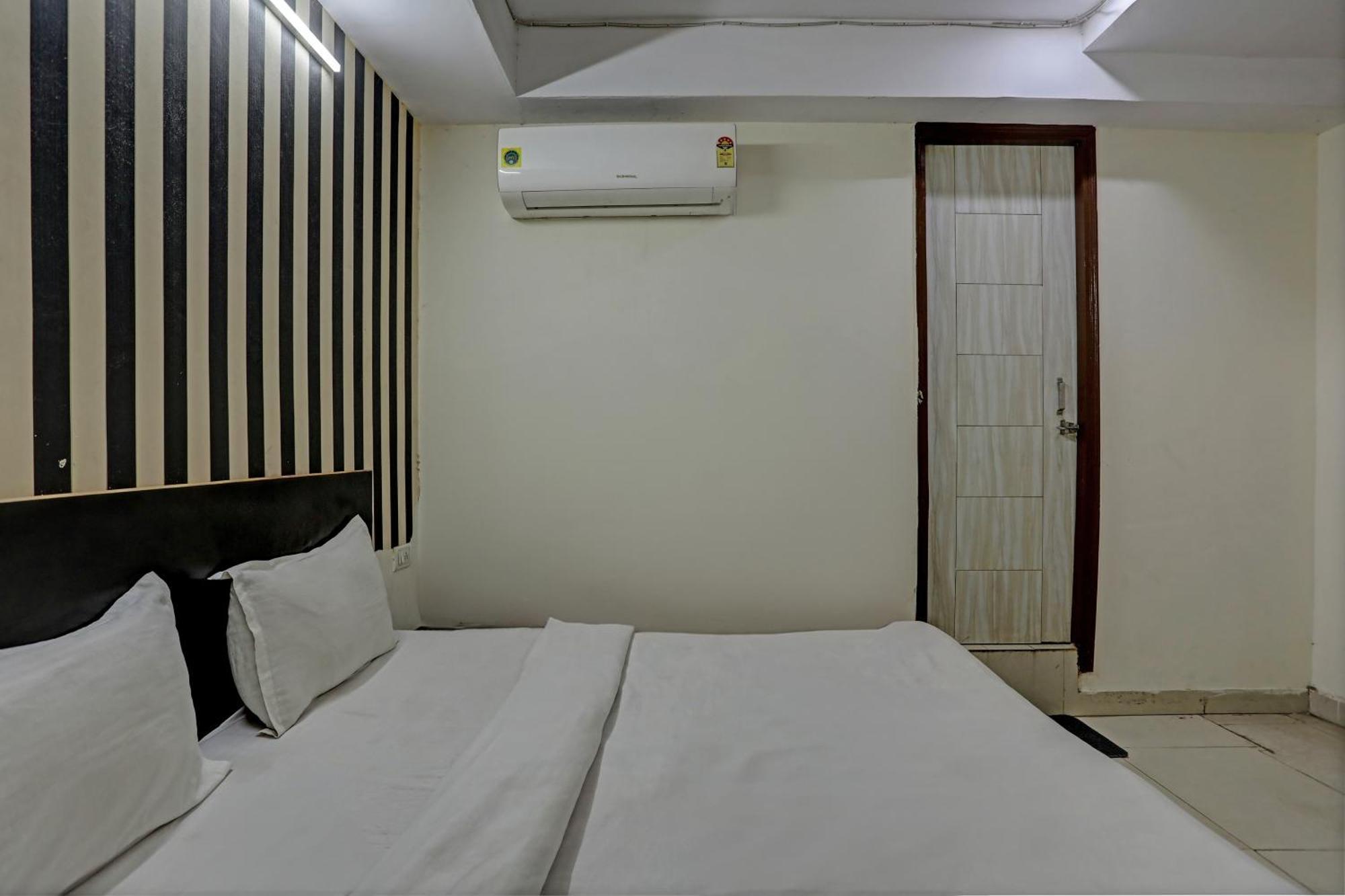 O Kanak Palace Hotel 3*