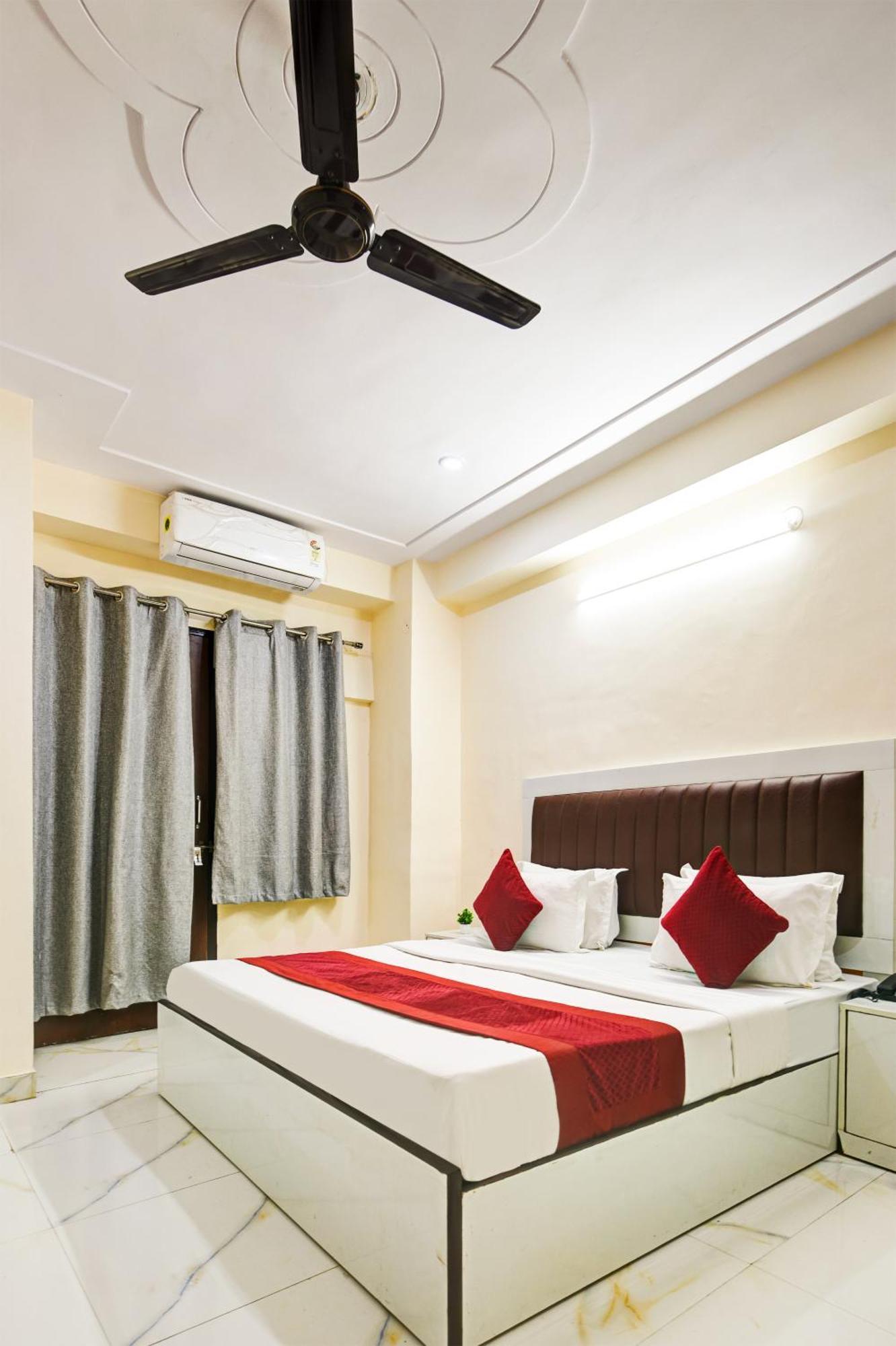 Krishna Tower Hotel 3*