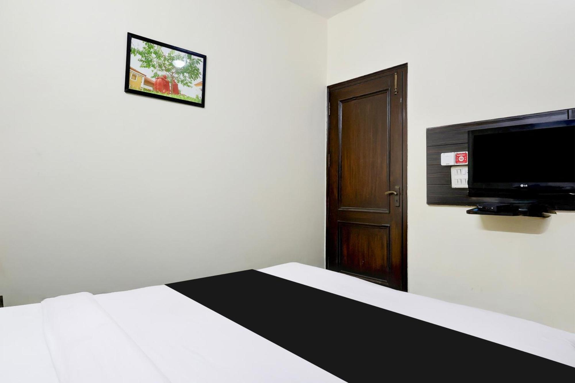 Hotel O Delhi Height New Delhi