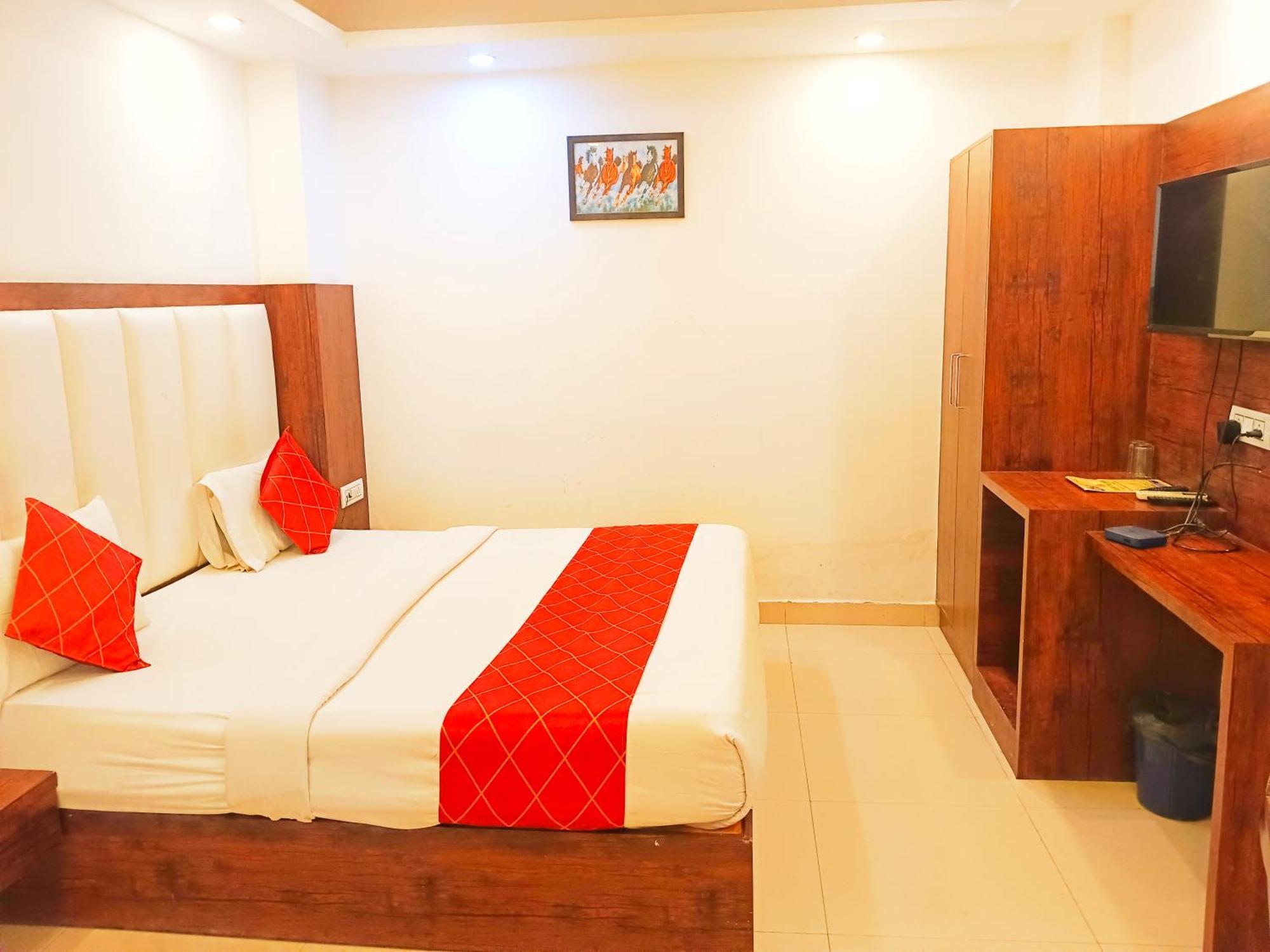 Tela Plaza Near Igi Airport Delhi Hotel