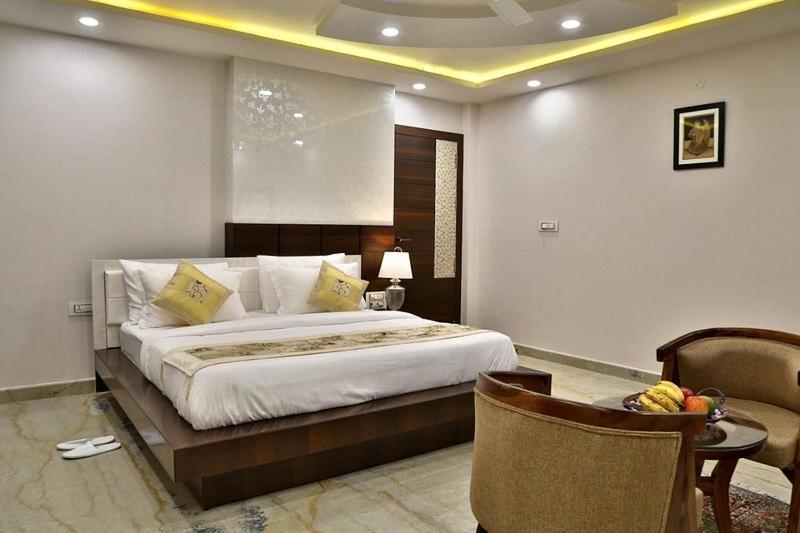 Airport Vijay Palace Near Aerocity Delhi Airport 4*