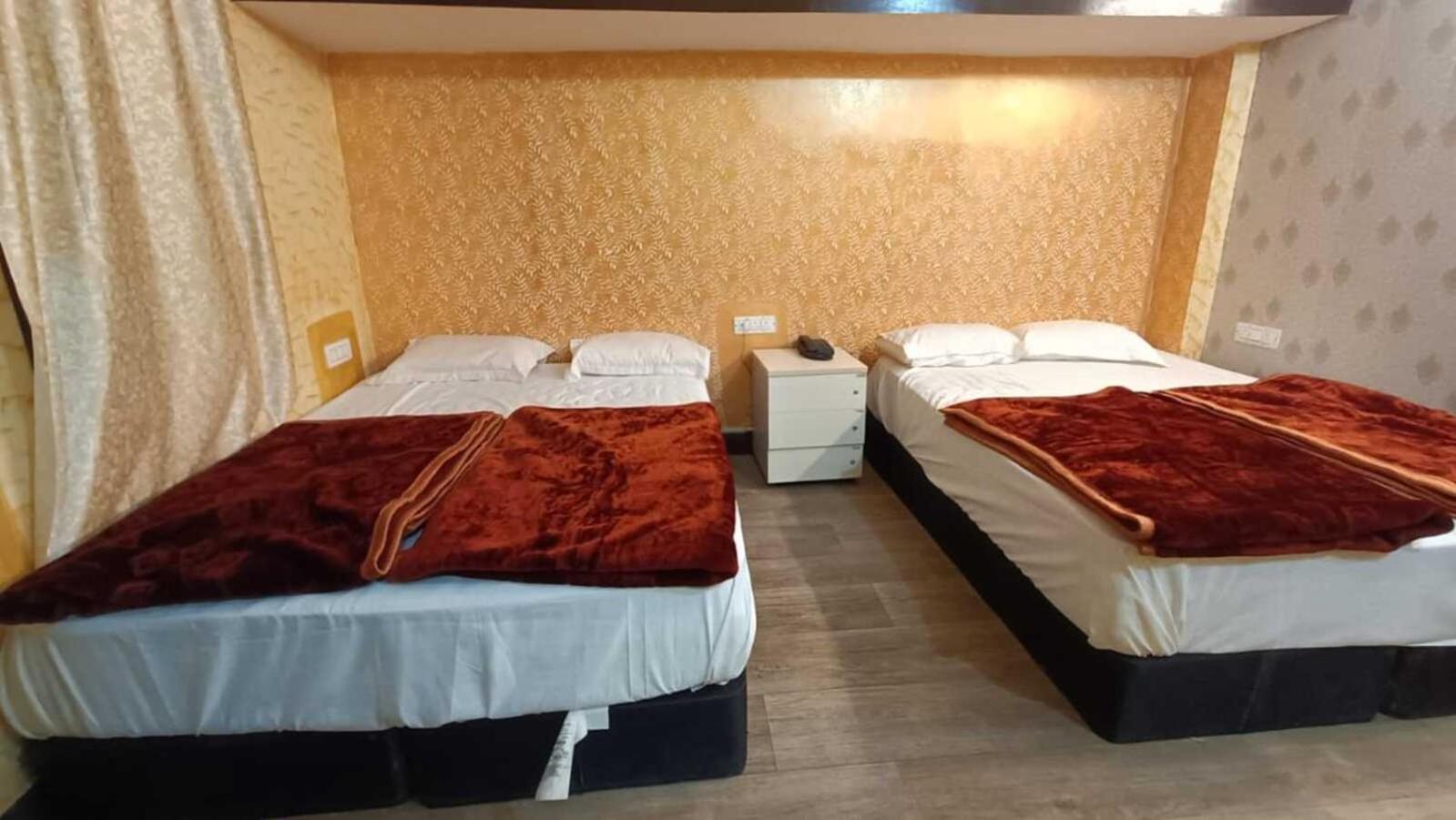 Family - 5mint Form Nizamuddin Railway Station Bed & Breakfast *