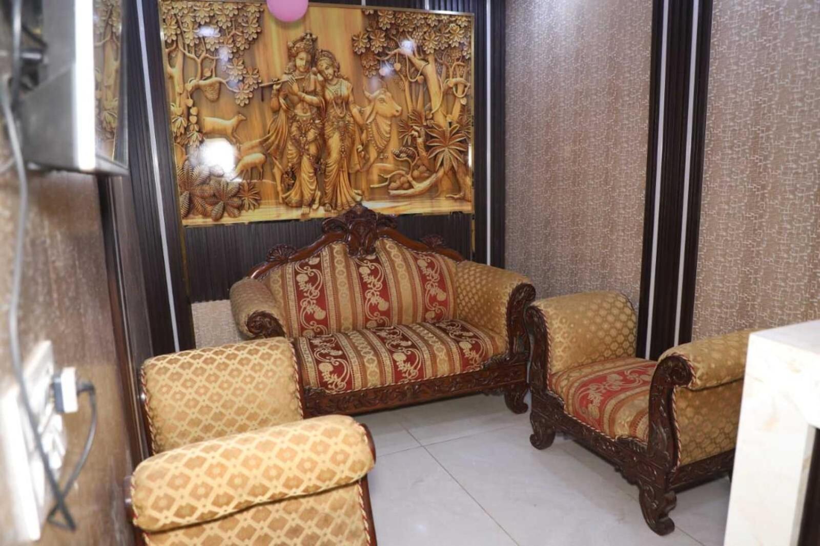 Bed & Breakfast Family - 5mint Form Nizamuddin Railway Station *