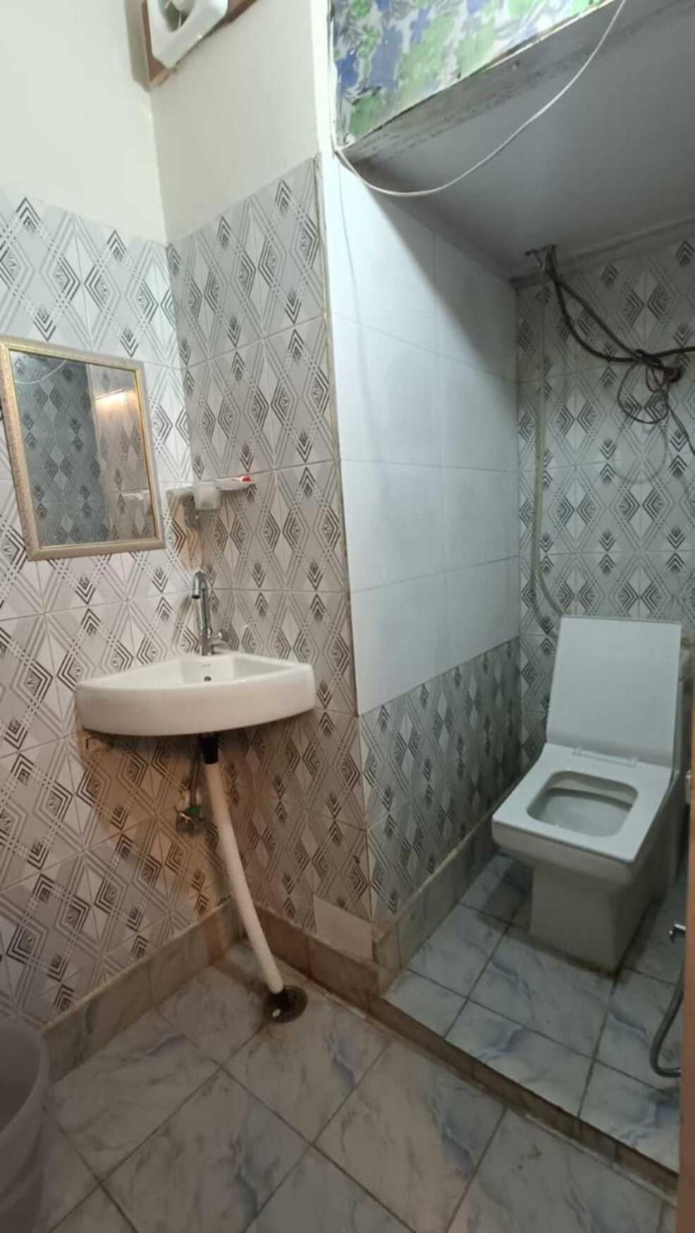 Bed & Breakfast Family - 5mint Form Nizamuddin Railway Station New Delhi