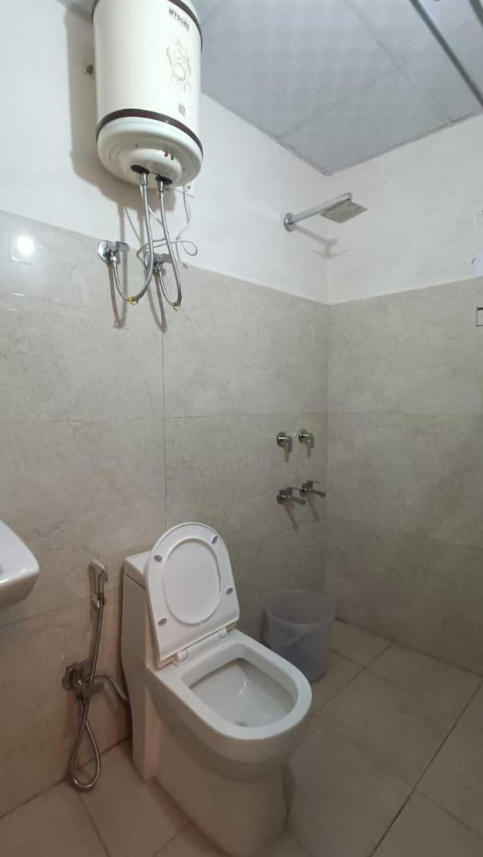Bed & Breakfast Family - 5mint Form Nizamuddin Railway Station *