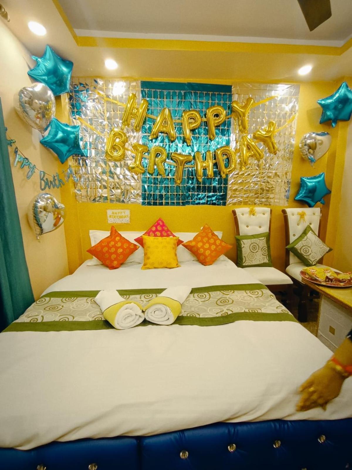 Lover's Point Love hotel *