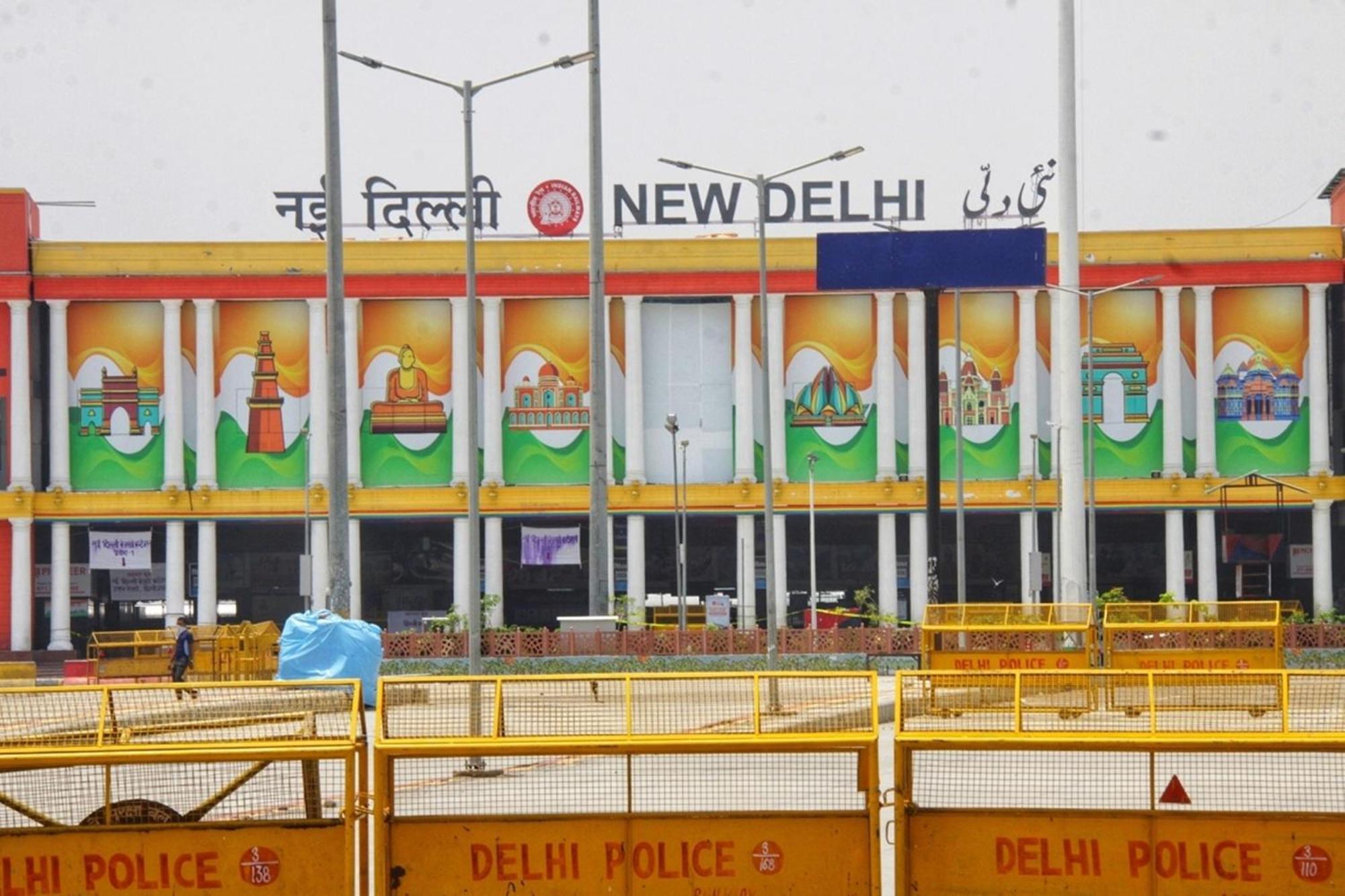 Guest house Hotel Shree Guru At New Delhi Railway Station