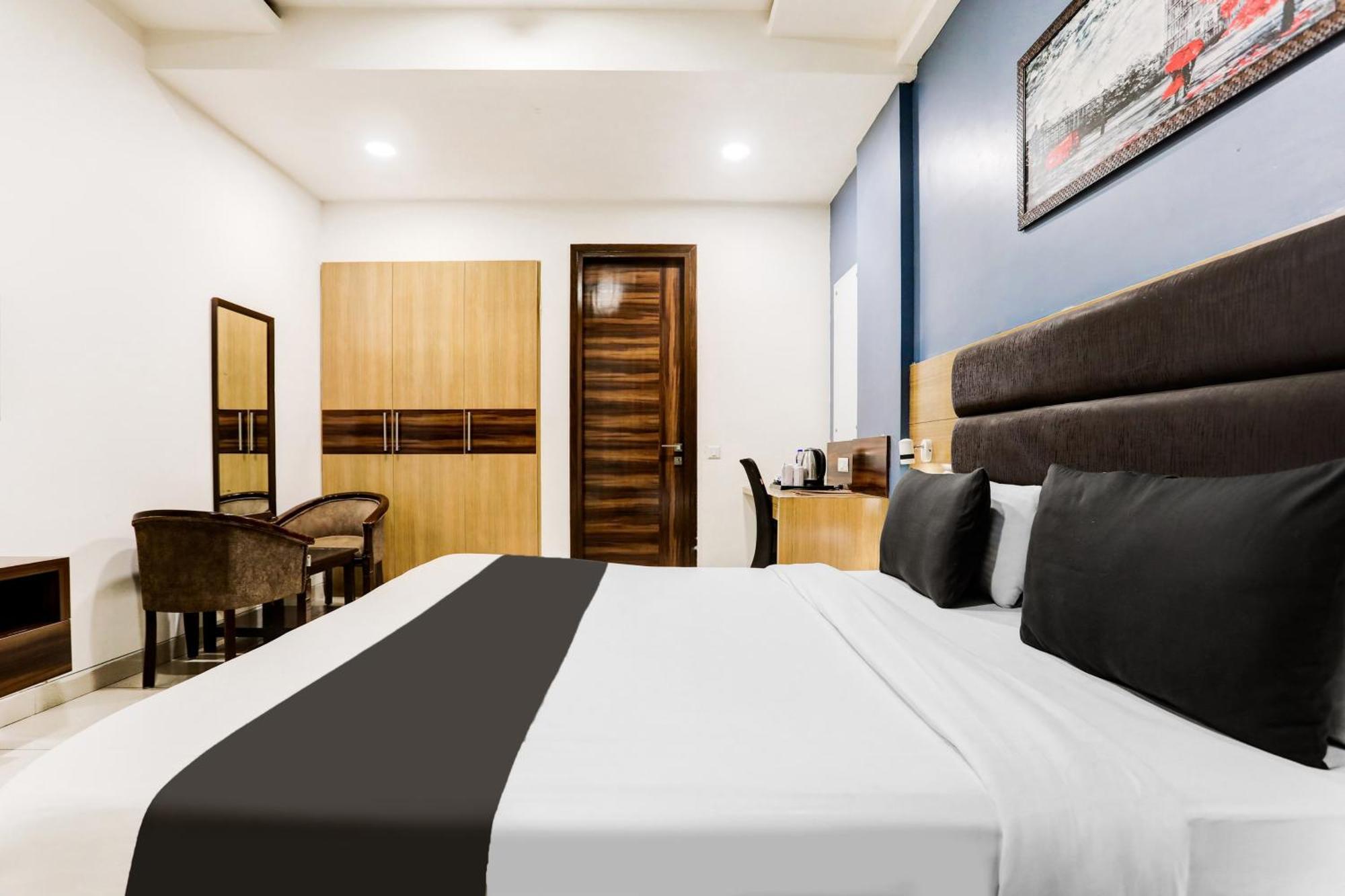 Hotel Super O Jmk New Delhi